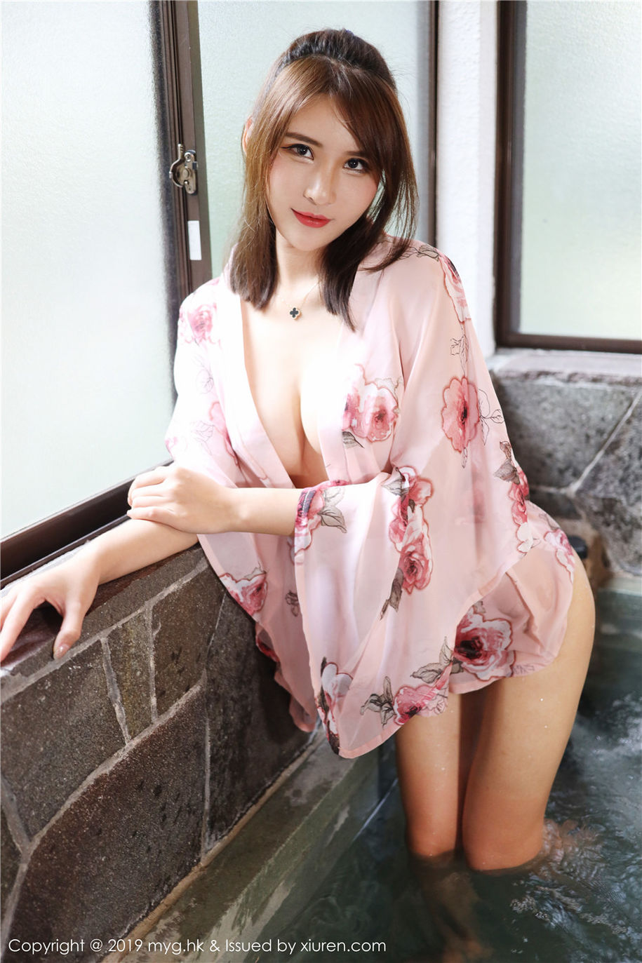 MyGirl美媛馆 娇嫩肥臀尤物SOLO-尹菲大胆人体艺术喷血写真图片(第17页)