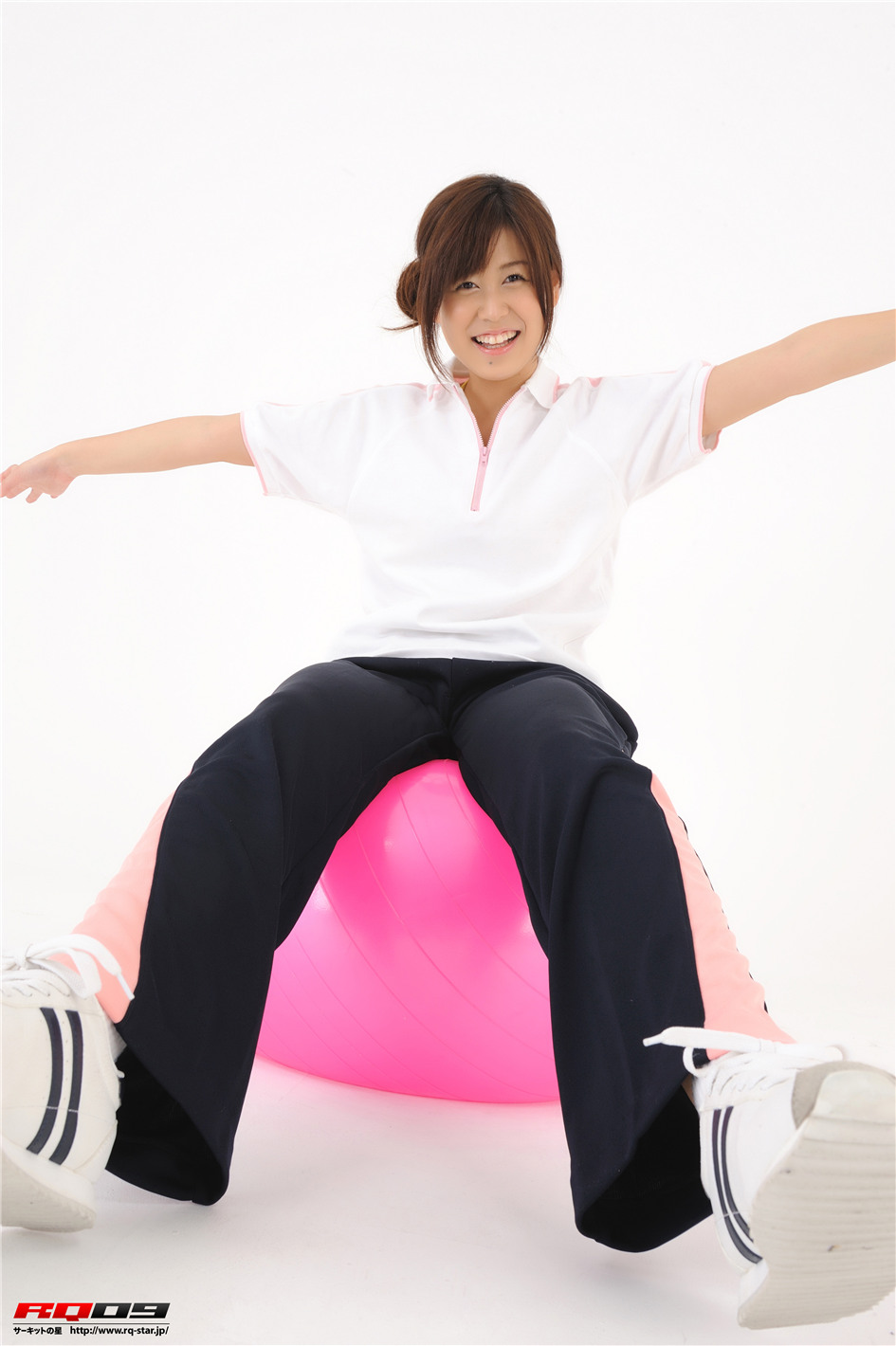 [RQ-STAR]日本少妇永作あい休闲装室内写真NO.01124(第40页)