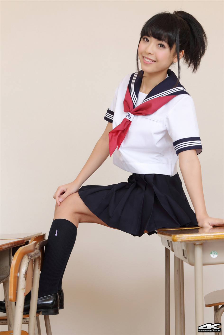 [4K-STAR]日本性感学生妹さとう教室可爱写真No.00373(第56页)