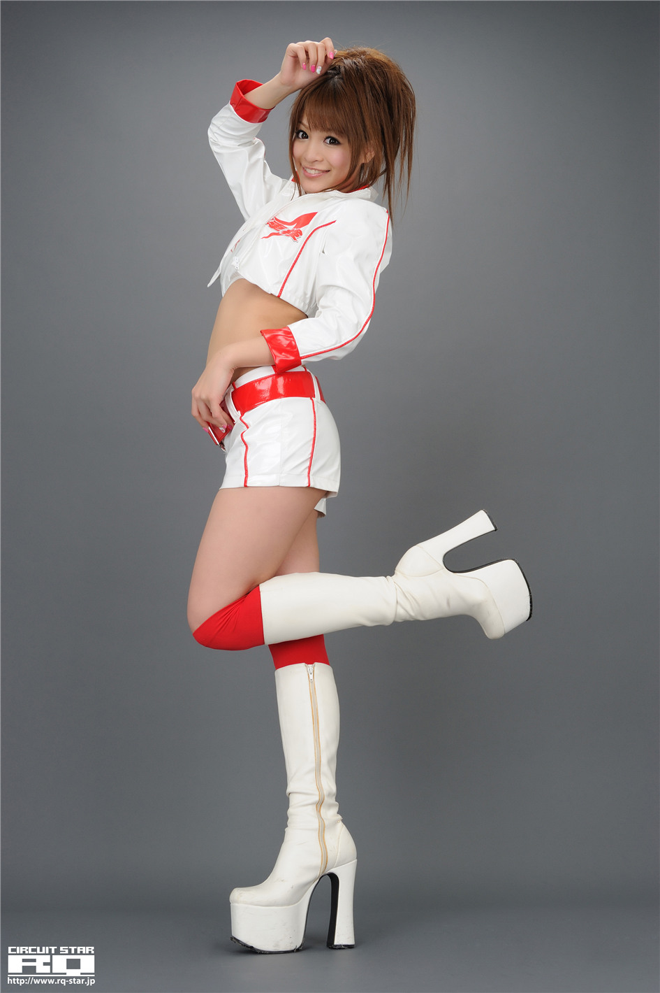 [RQ-STAR]日本赛车皇后春菜めぐみ制服高清摄影NO.01142(第50页)