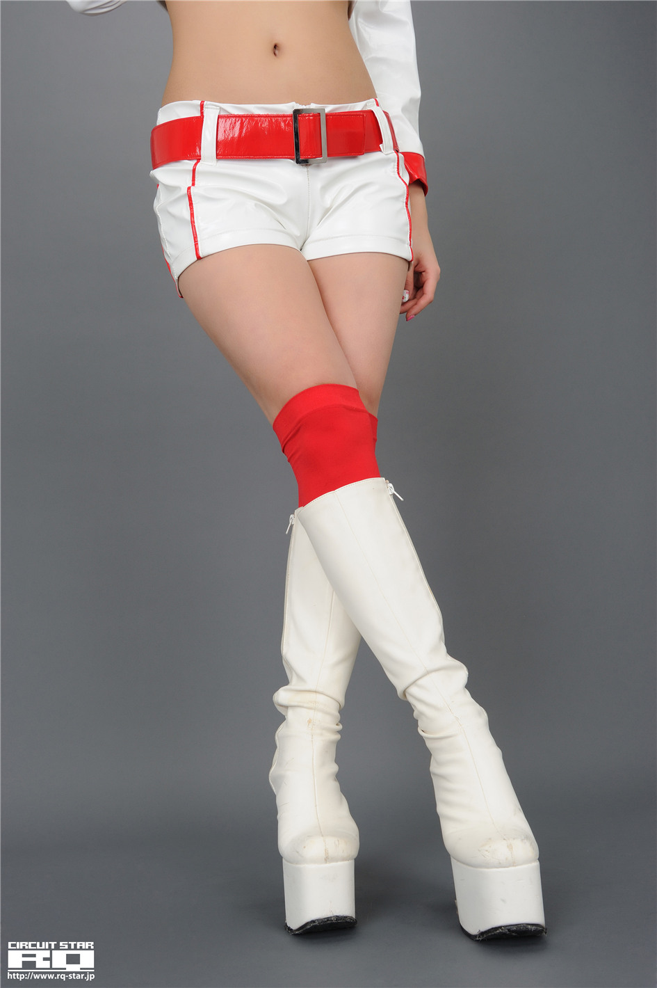[RQ-STAR]日本赛车皇后春菜めぐみ制服高清摄影NO.01142(第64页)