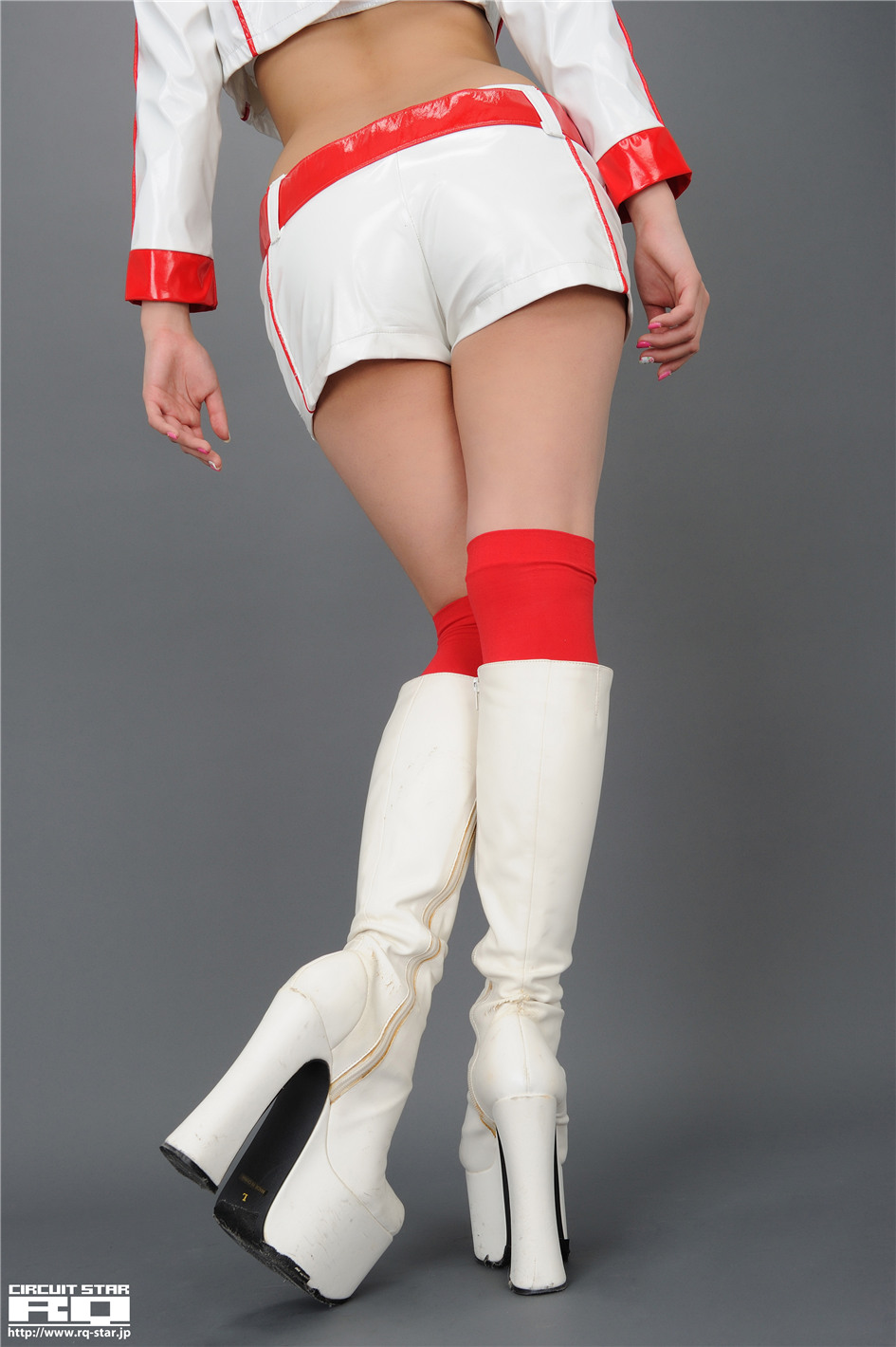 [RQ-STAR]日本赛车皇后春菜めぐみ制服高清摄影NO.01142(第79页)