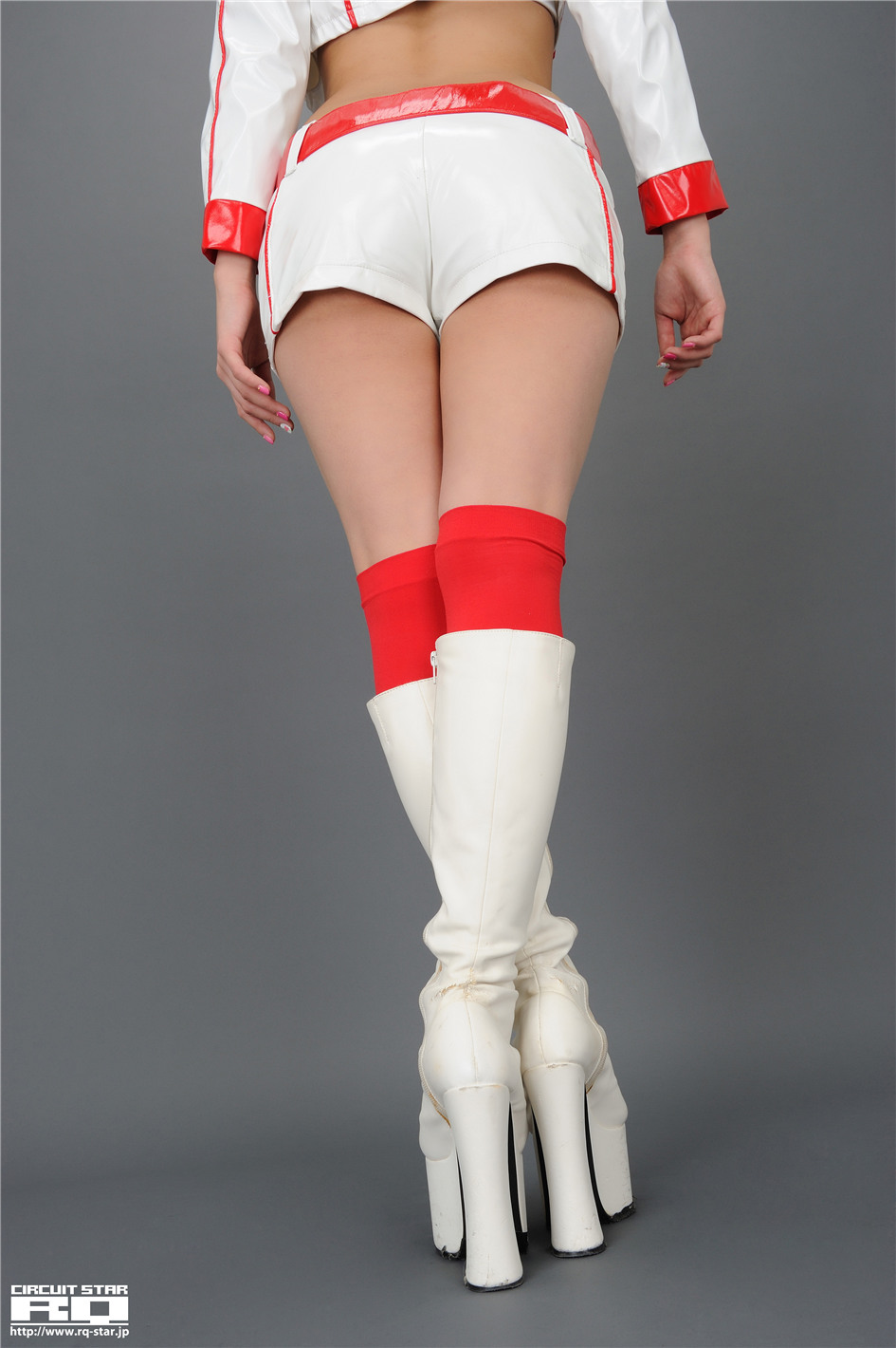 [RQ-STAR]日本赛车皇后春菜めぐみ制服高清摄影NO.01142(第81页)