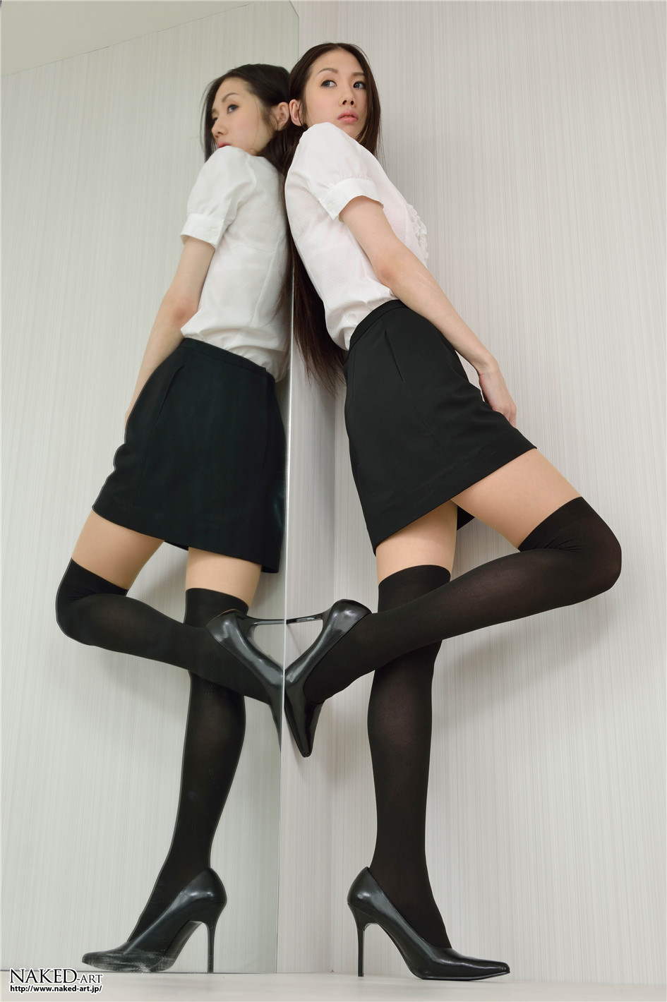 [NAKED-ART]NO.020黑丝袜美女YUI(第95页)