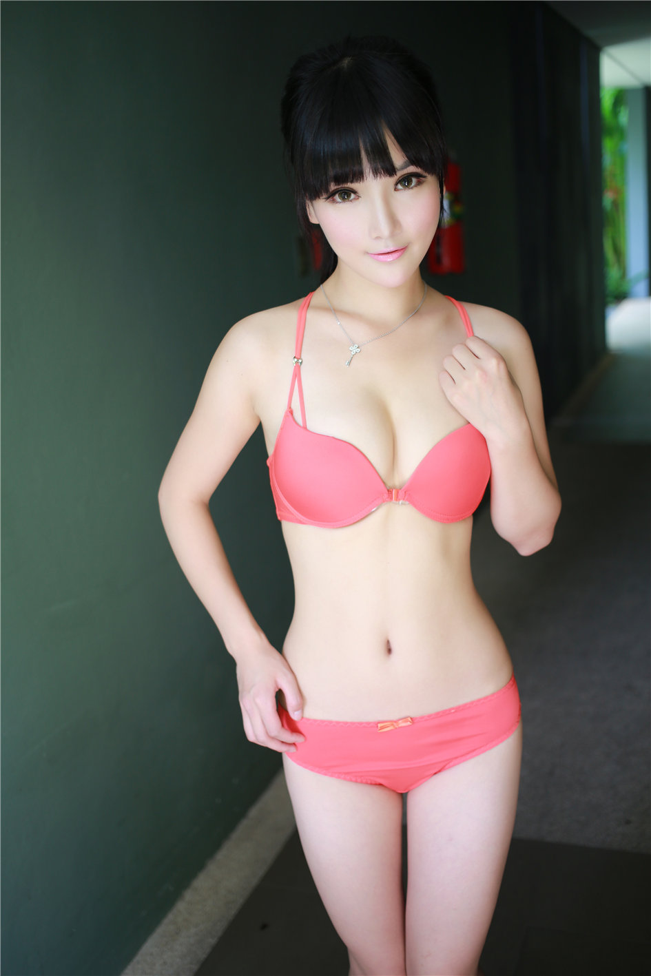 [美媛馆]美女妮儿NO.079套图(第28页)