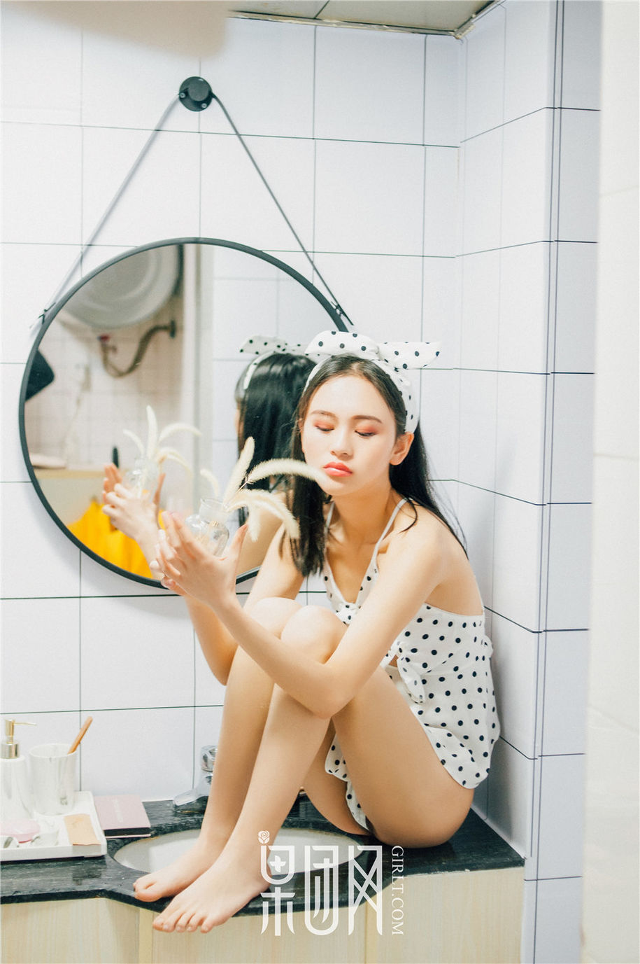 果团网00后美女萝莉私房美腿诱惑写真(第8页)
