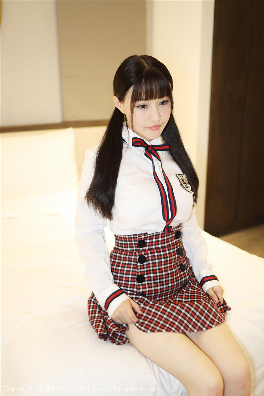 清纯可爱美女私房制服装高清诱惑图(第28页)