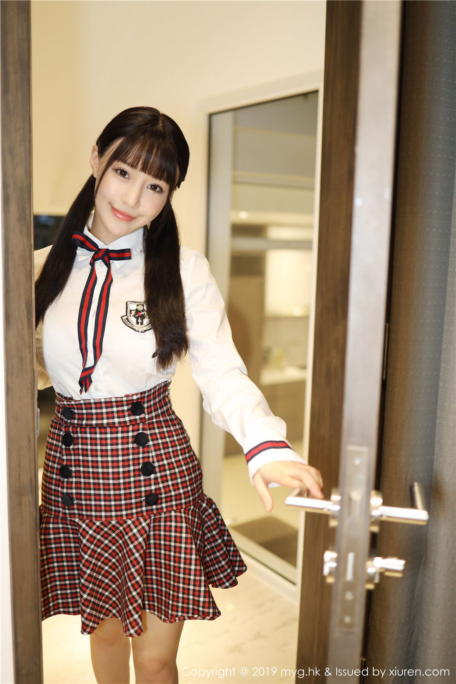 清纯可爱美女私房制服装高清诱惑图(第46页)