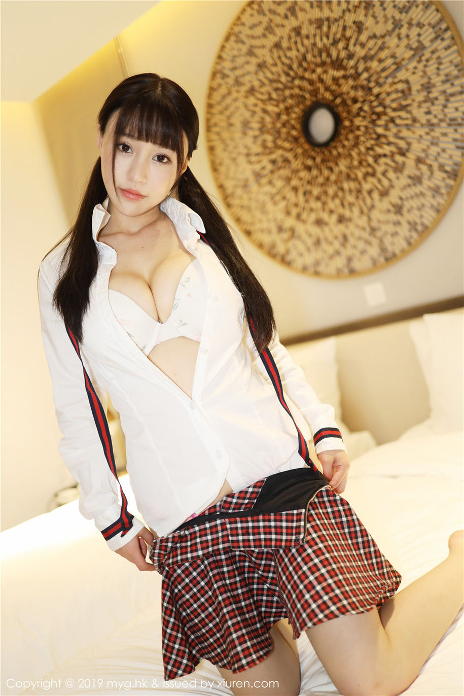 清纯可爱美女私房制服装高清诱惑图(第63页)