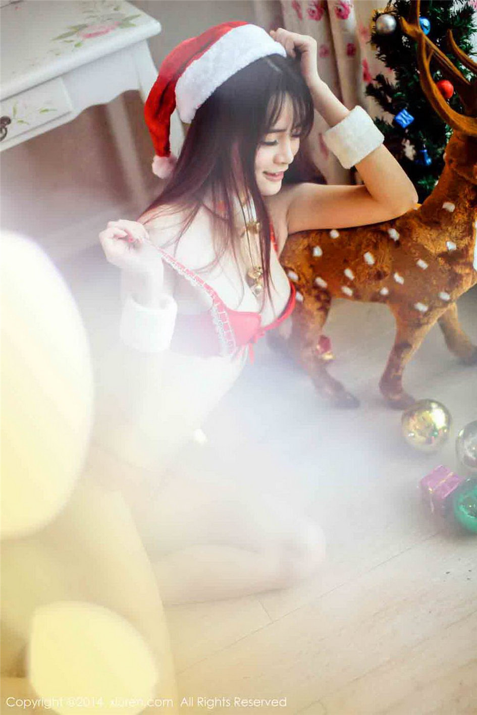[秀人网]美女孔一红第214期套图(第18页)