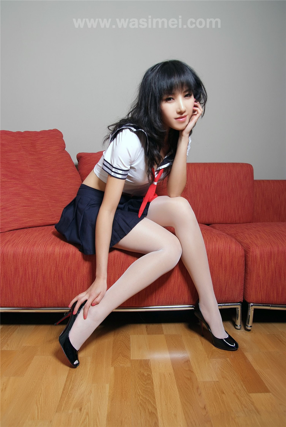 [拍美]丝袜美女赵赵学生装写真第334期(第6页)