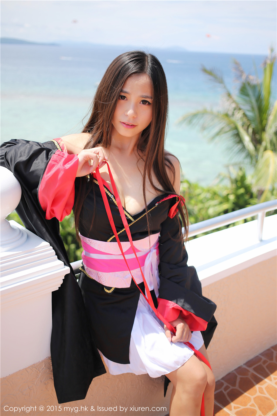 [美媛馆]moa******性感和服海边随性写真图片Vol.182(第7页)