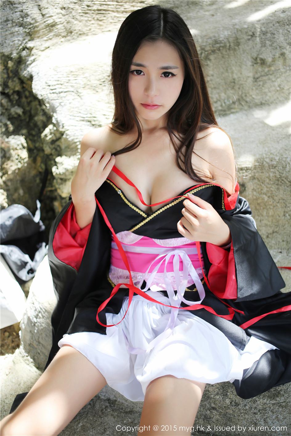 [美媛馆]moa******性感和服海边随性写真图片Vol.182(第46页)