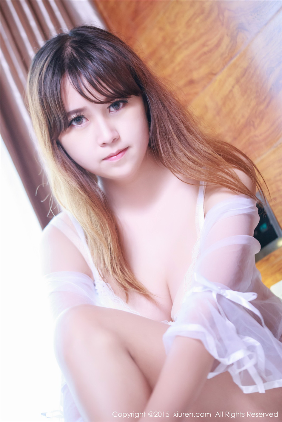 [秀人网]可爱美女轩儿性感半裸私房照第305期(第49页)