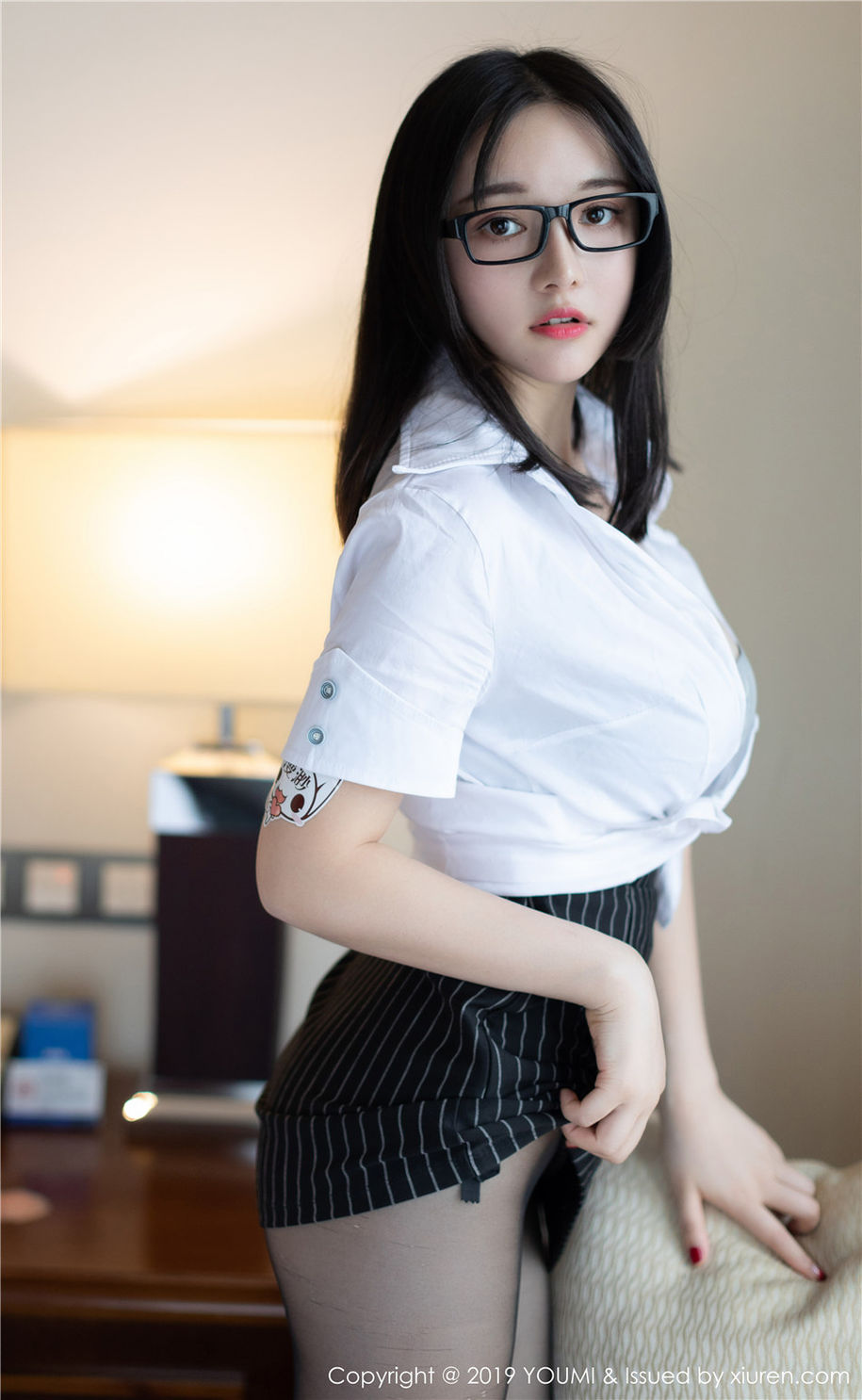 甜美女生婉灵护士制服玉乳诱惑私房写真(第27页)