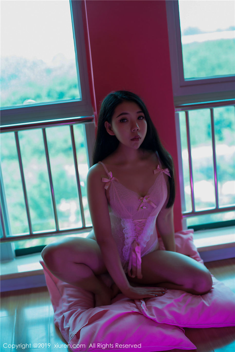 妖艳少妇放空lily透视装大尺度人体写真(第12页)