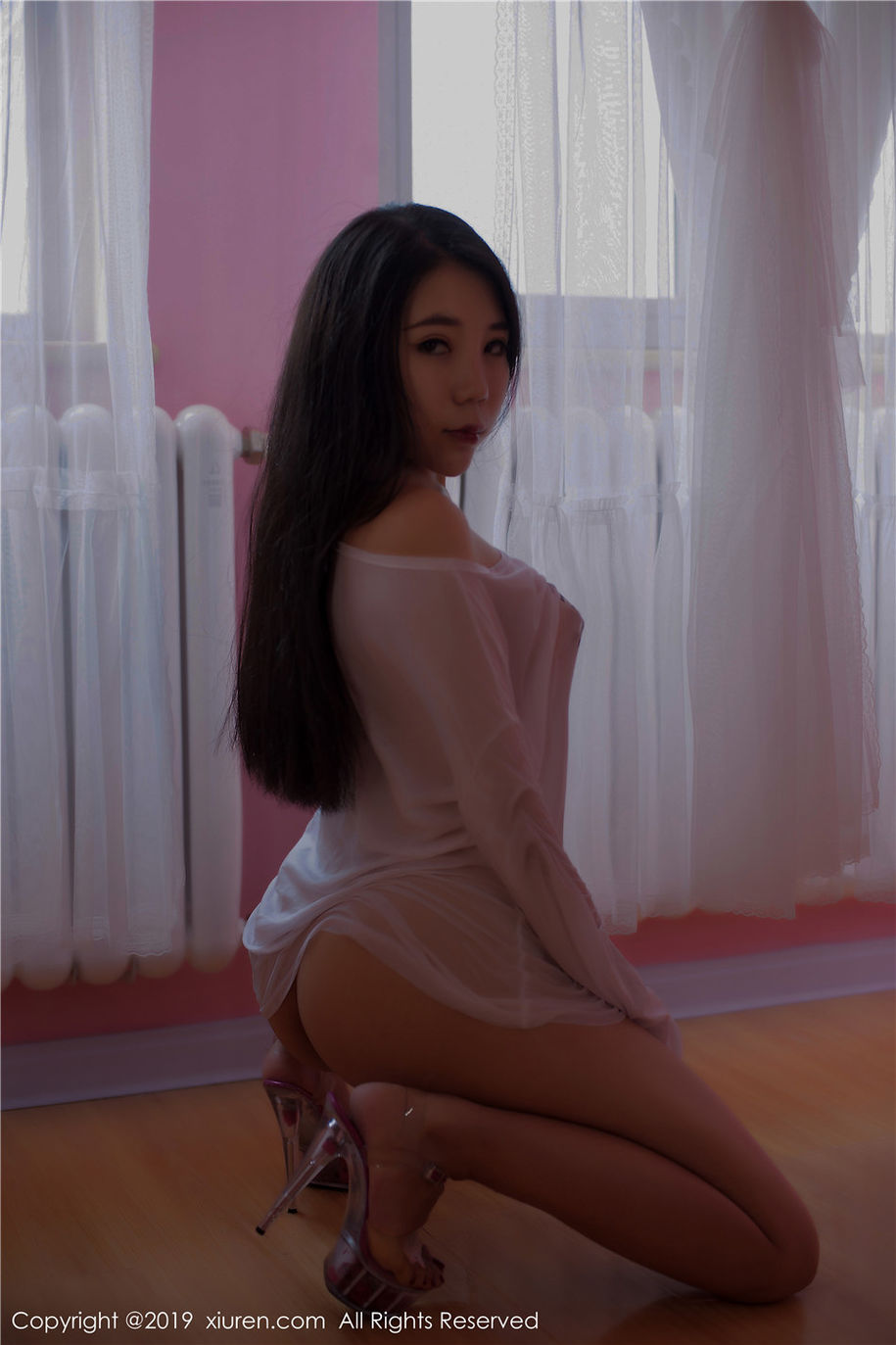 妖艳少妇放空lily透视装大尺度人体写真(第27页)