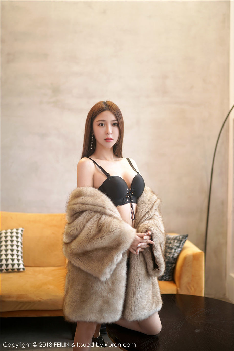 极品美女luna张静燕性感内衣酥胸长腿诱惑写真(第32页)