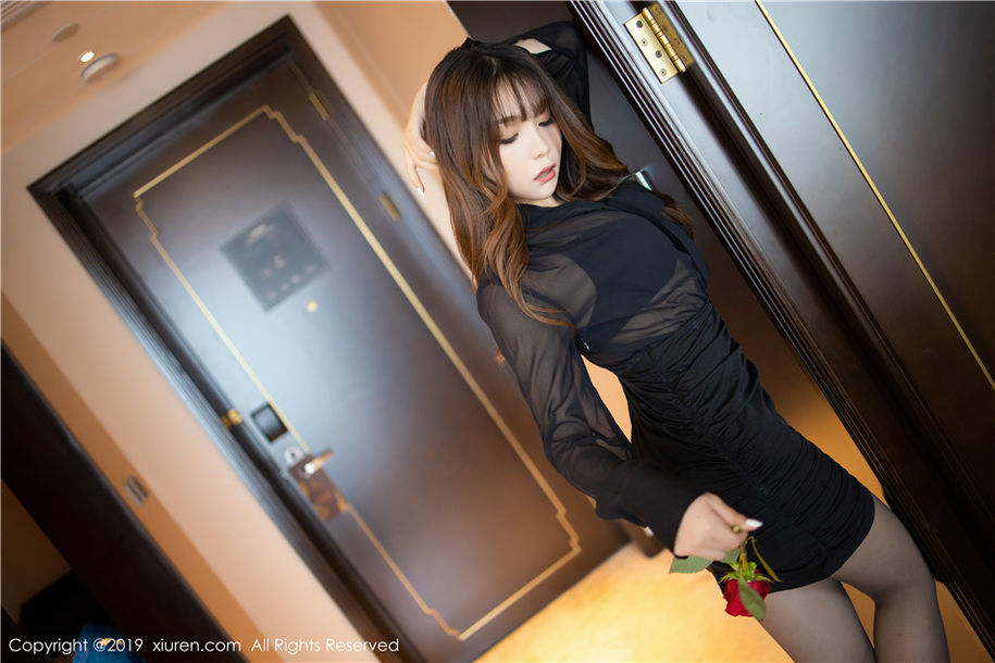 极品美女芝芝Booty性感内衣黑丝袜西西人体艺术写真(第27页)