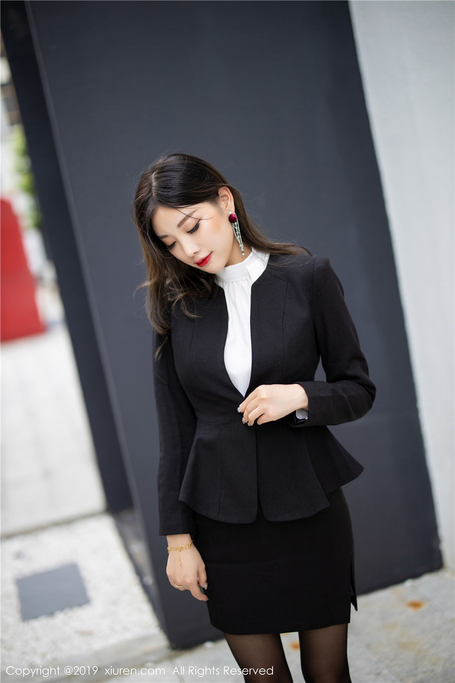 气质美女杨晨晨sugar制服丝袜高跟鞋性感写真(第33页)