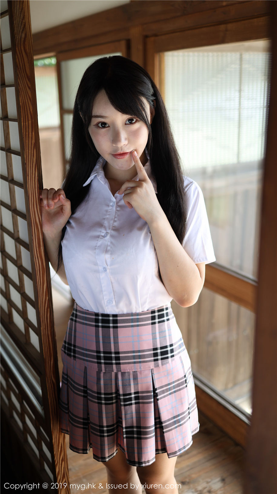 小清新美女Flower朱可儿学生制服超短裙诱惑写真(第53页)