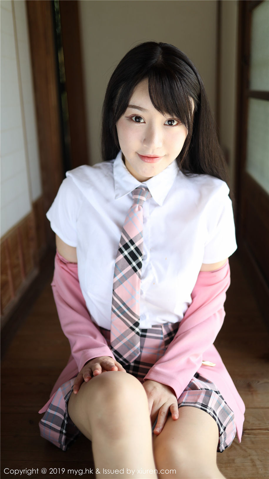 小清新美女Flower朱可儿学生制服超短裙诱惑写真(第65页)
