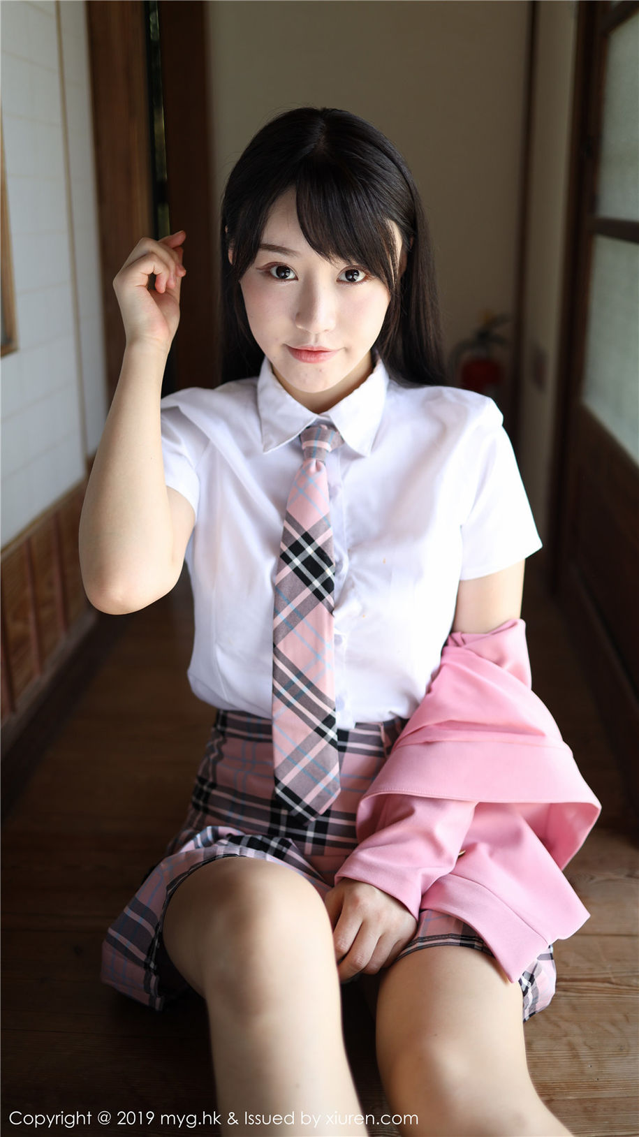 小清新美女Flower朱可儿学生制服超短裙诱惑写真(第67页)