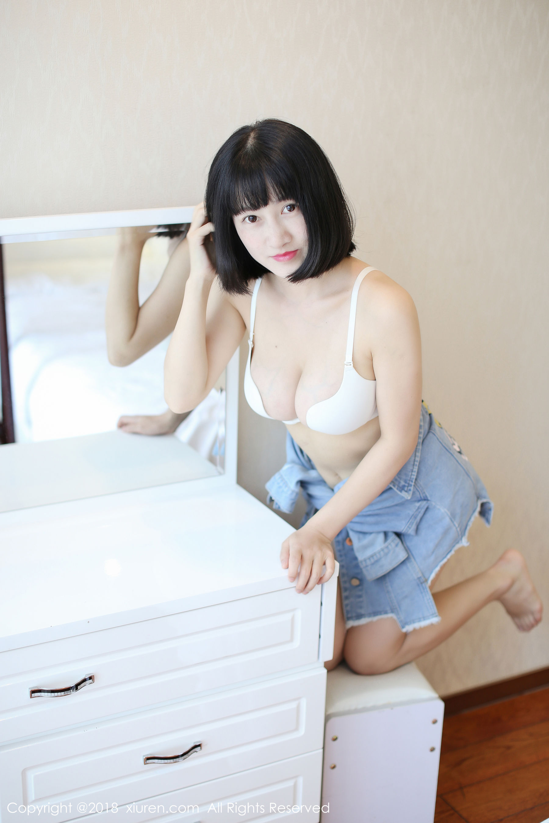 模特@小探戈《玉体浑如雪》 [秀人XIUREN] No.1001 写真集(第35页)