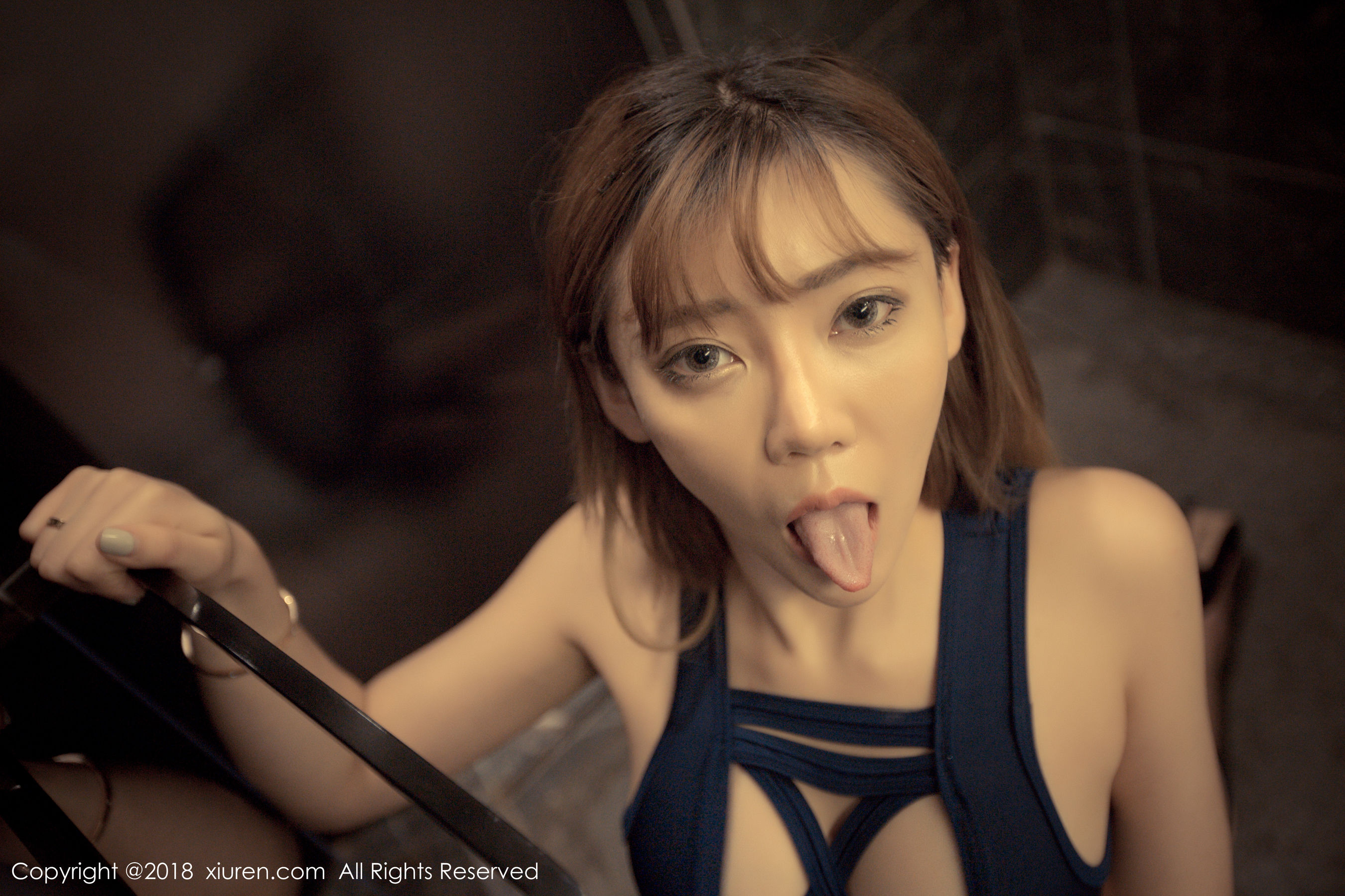 萌汉药baby《97妹子翘臀杨柳腰》 [秀人XIUREN] No.1002 写真集(第20页)
