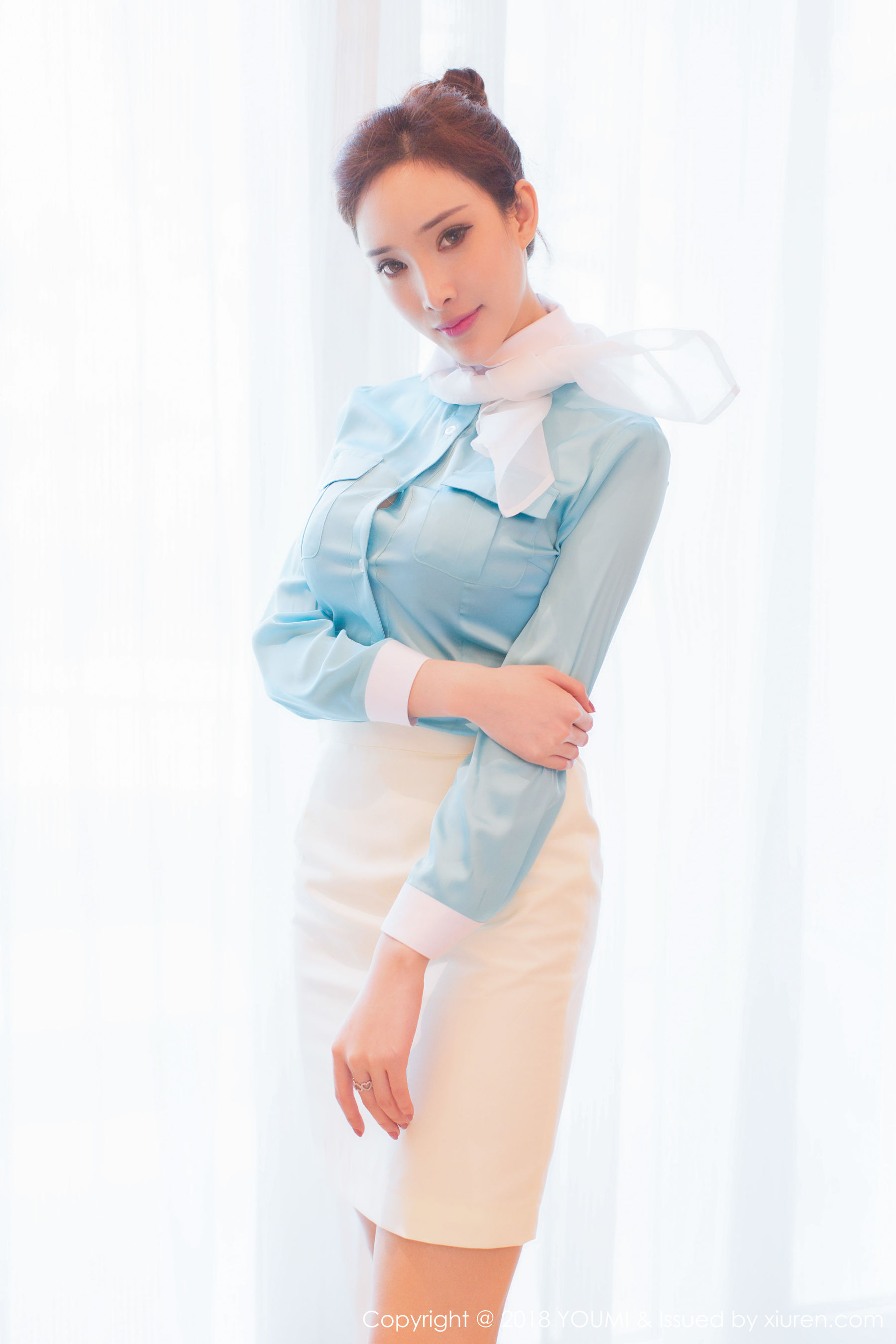 土肥圆矮挫穷《空姐服务》 [尤蜜荟YouMi] Vol.112 写真集(第27页)