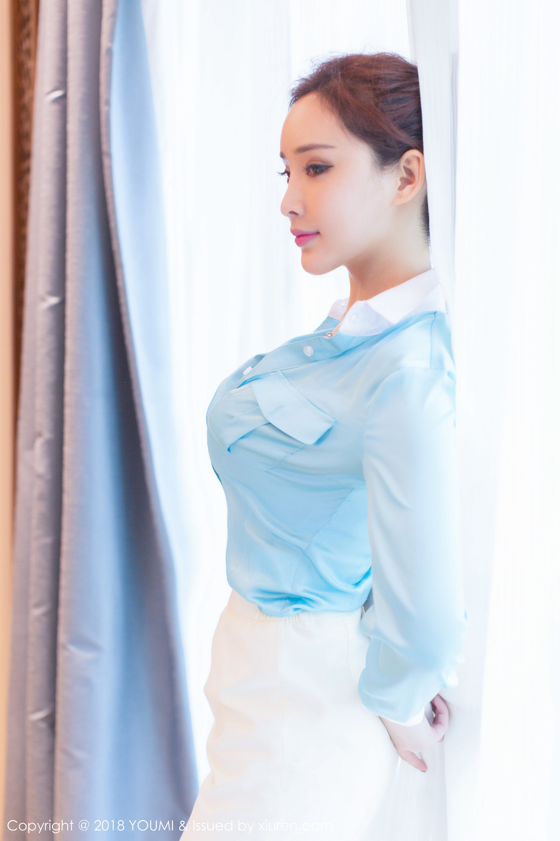 土肥圆矮挫穷《空姐服务》 [尤蜜荟YouMi] Vol.112 写真集(第33页)