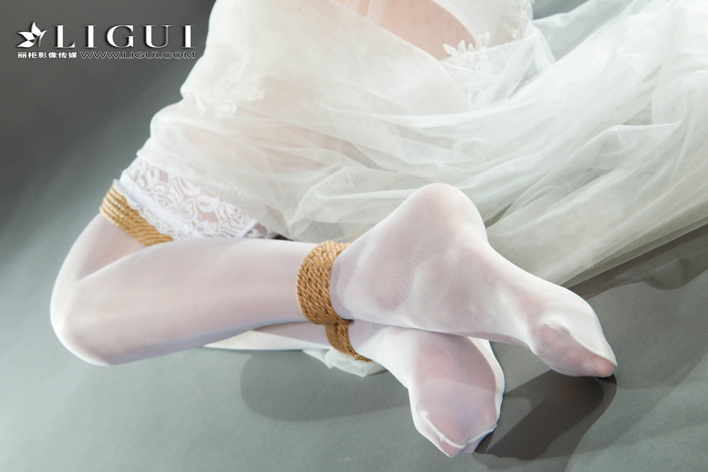 [Ligui丽柜] Model 筱筱 - 白丝婚纱绳艺 写真套图[80](第46页)