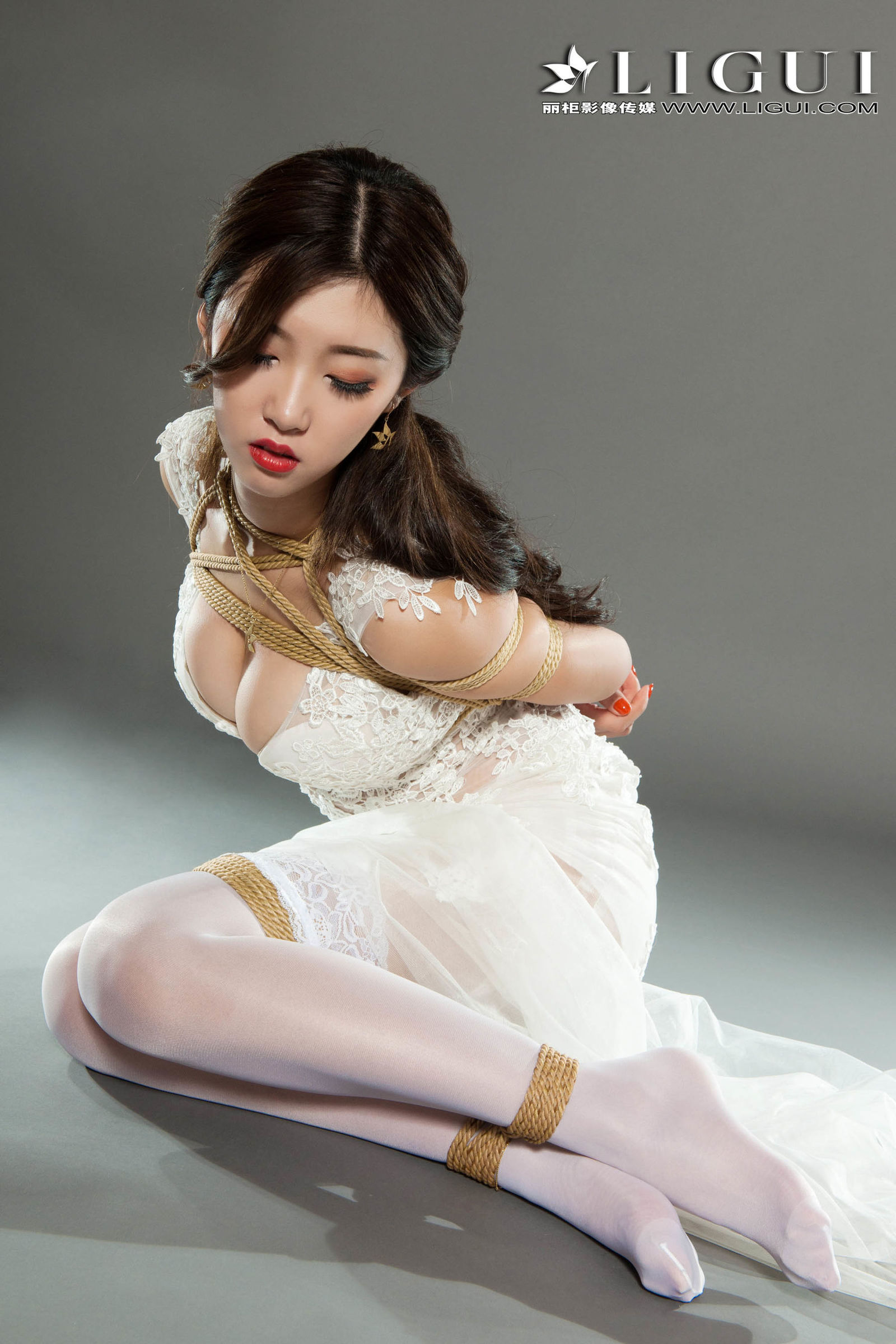 [Ligui丽柜] Model 筱筱 - 白丝婚纱绳艺 写真套图[80](第54页)