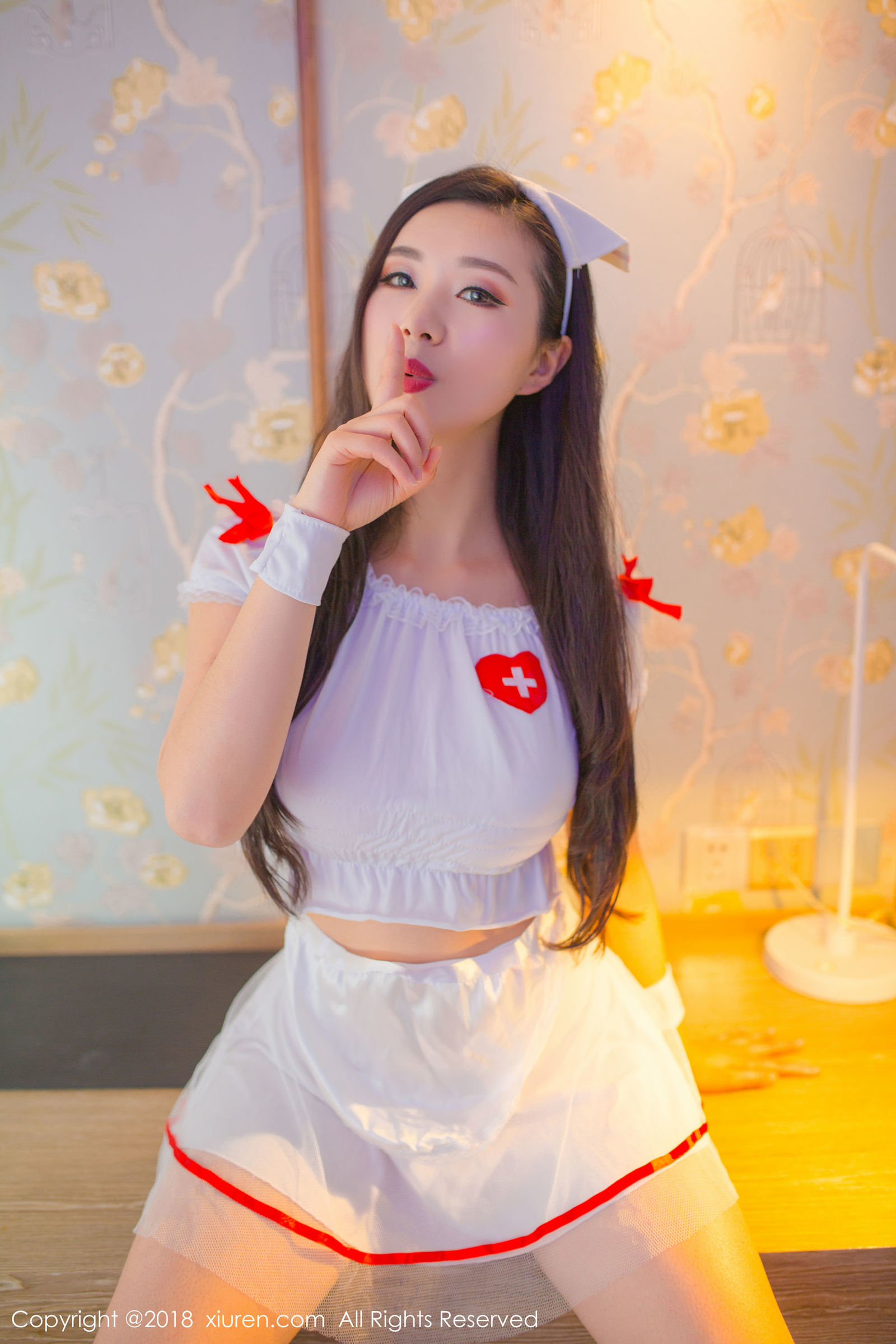 [XIUREN秀人网] No.1052 模特@宋-KiKi护士制服写真[54](第31页)