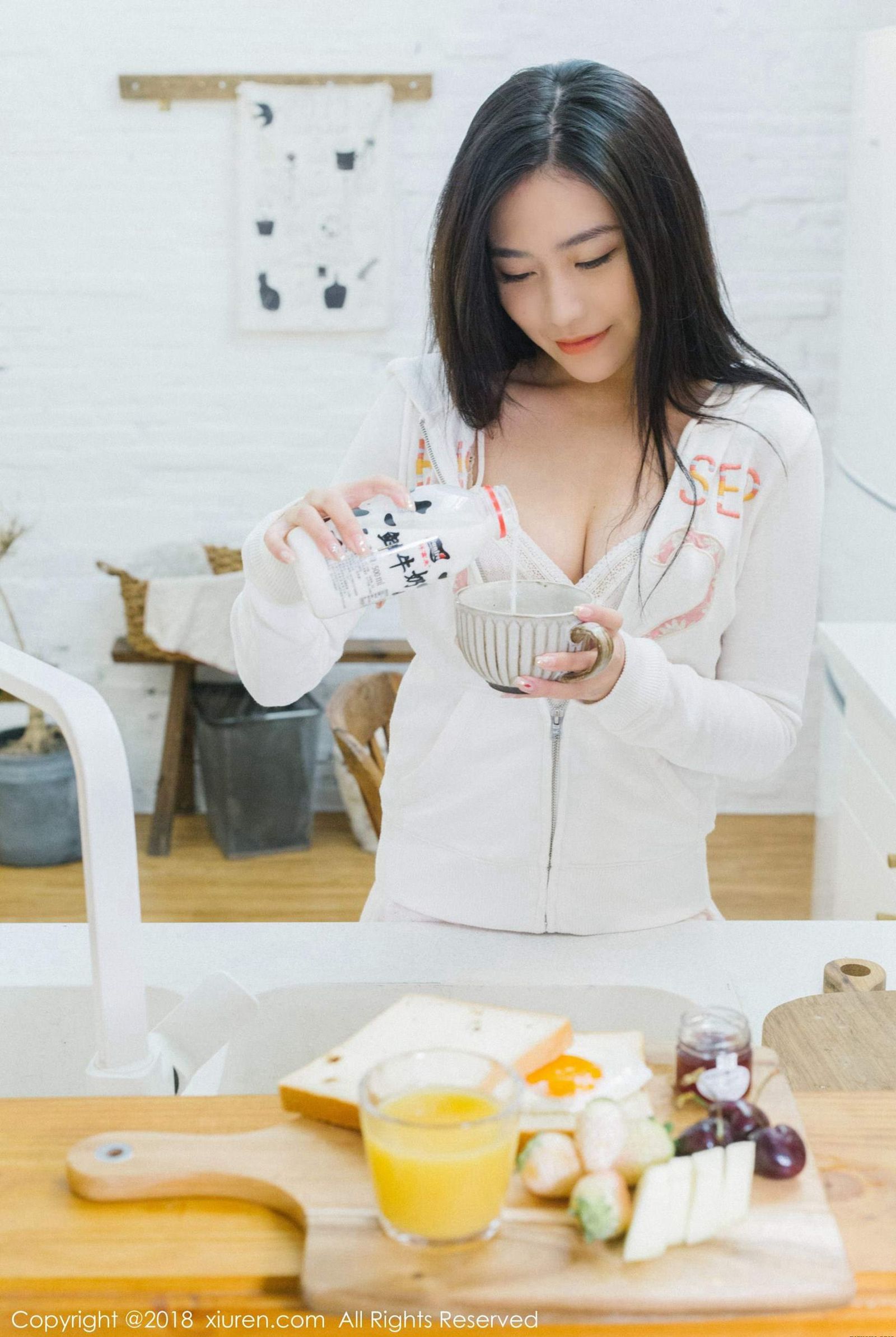 [XIUREN秀人网] No.1024 许诺Sabrina - 早安女友系列写真[82](第55页)