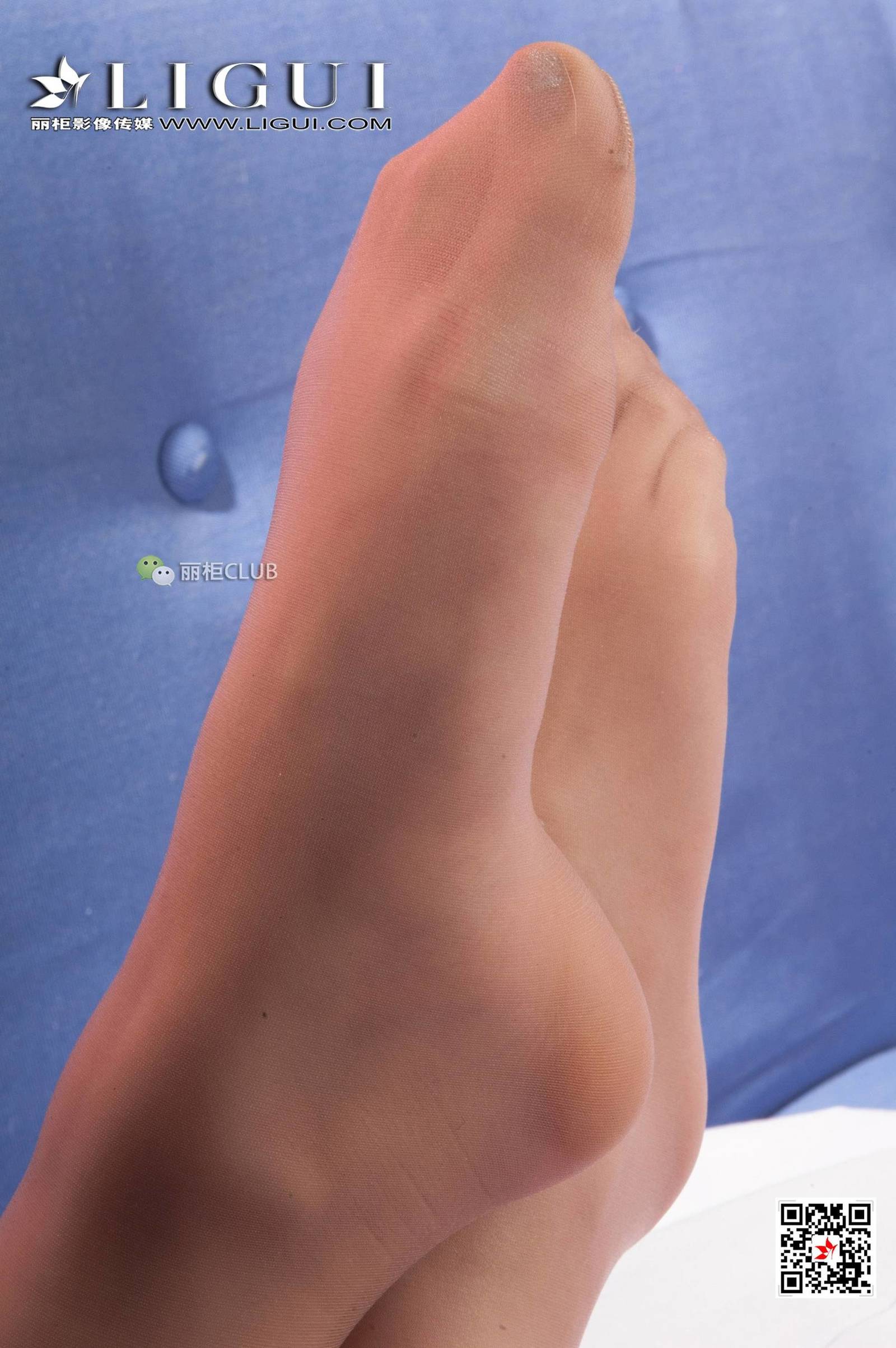 [LIGUI丽柜] 经典回顾 璐璐 - 护士美脚 写真套图[64](第39页)