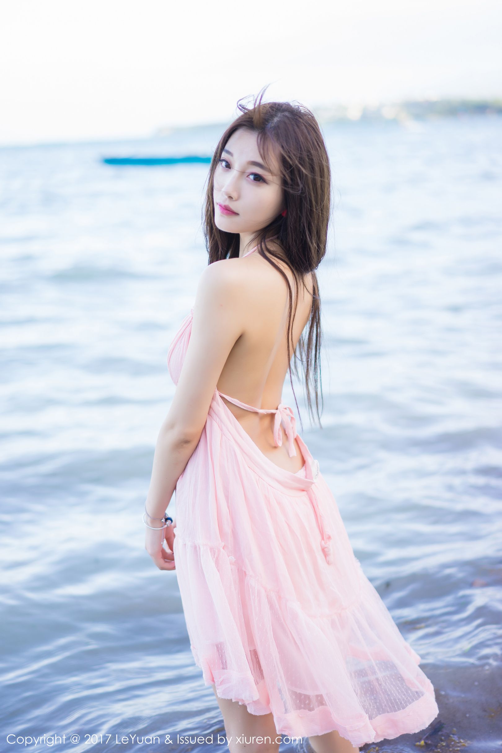[LeYuan星乐园] Vol.035 女神@杨晨晨sugar海边性感写真套图[54](第20页)
