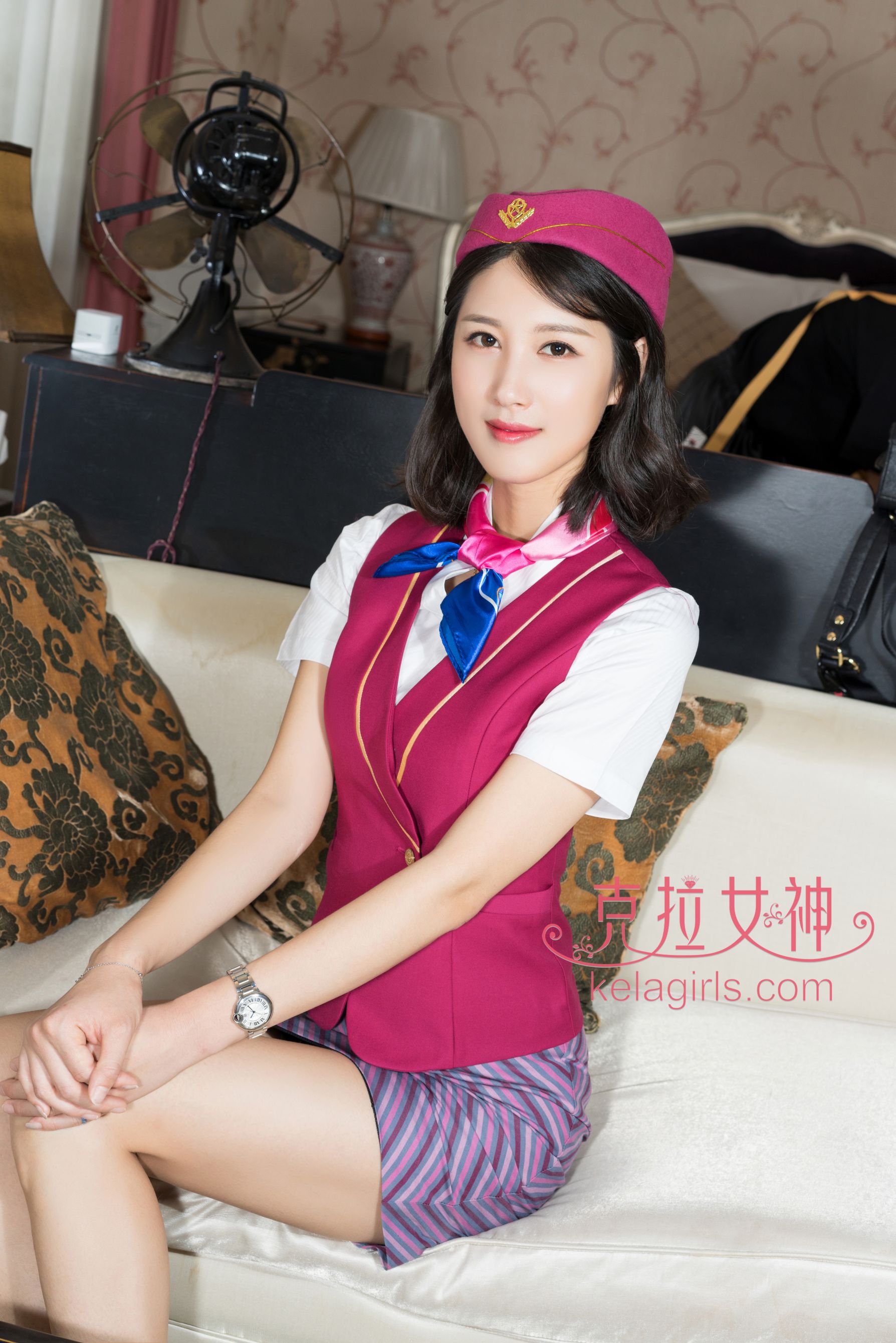 [KeLaGirls克拉女神] VIP专辑 王睿《头等舱服务》空姐制服写真图片[28](第16页)