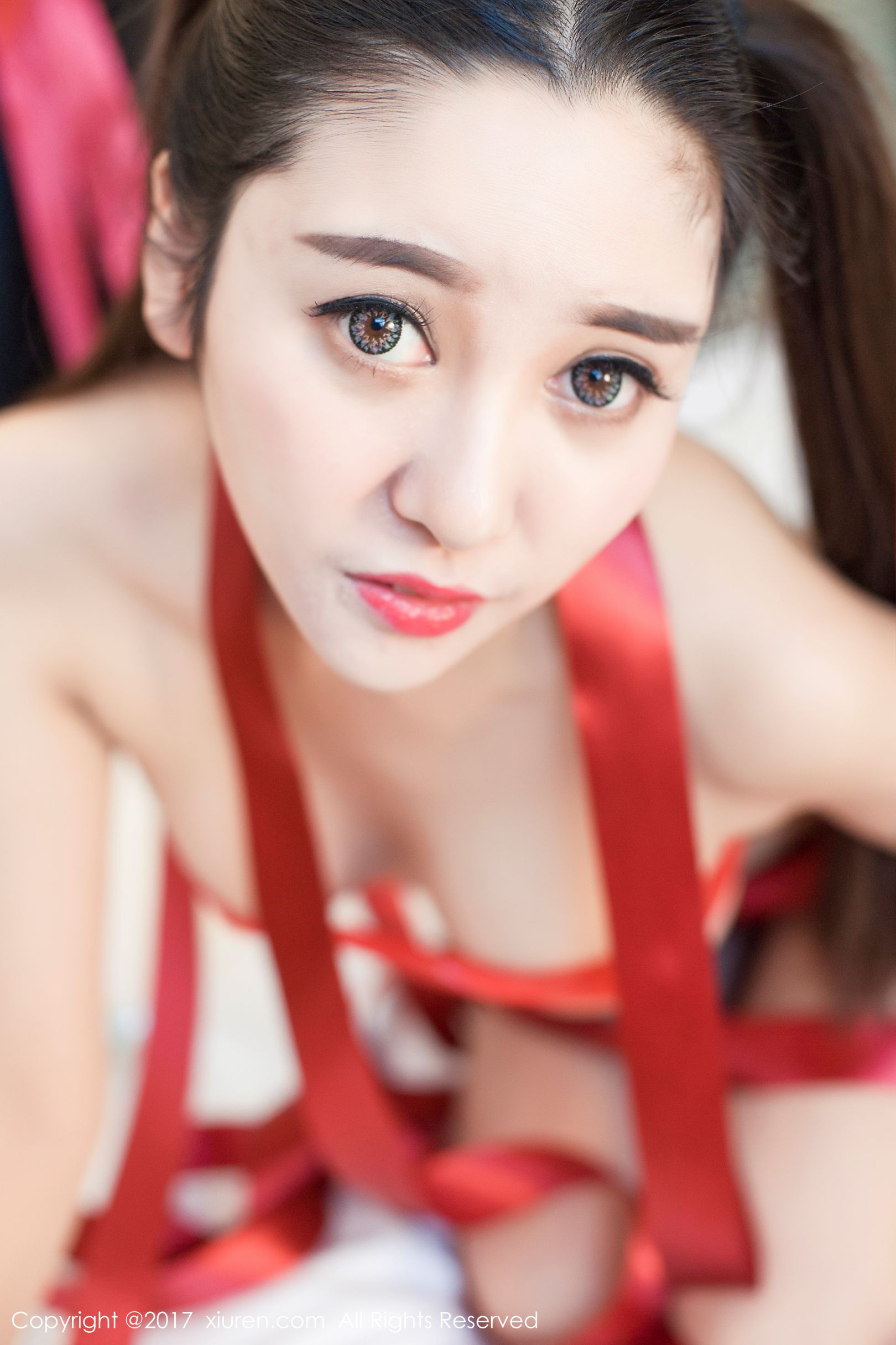 [XiuRen秀人网] No.717 李梓熙 - 红丝带束缚+开胸透视装 写真图片[68](第12页)