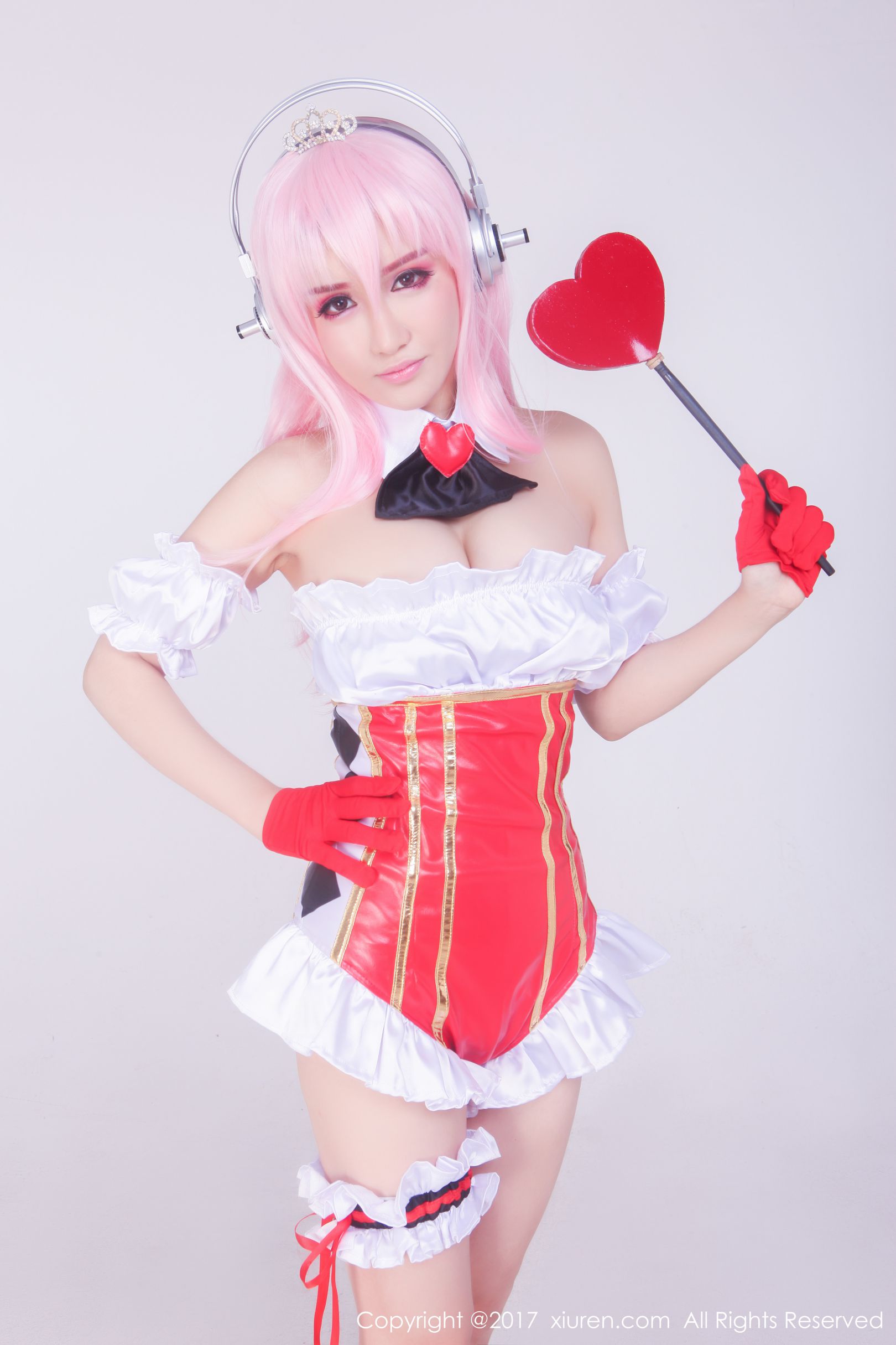 [XiuRen秀人网] No.722 K8傲娇萌萌Vivian - COS超级索尼子与梦幻七彩裙子 写真图片[(第9页)
