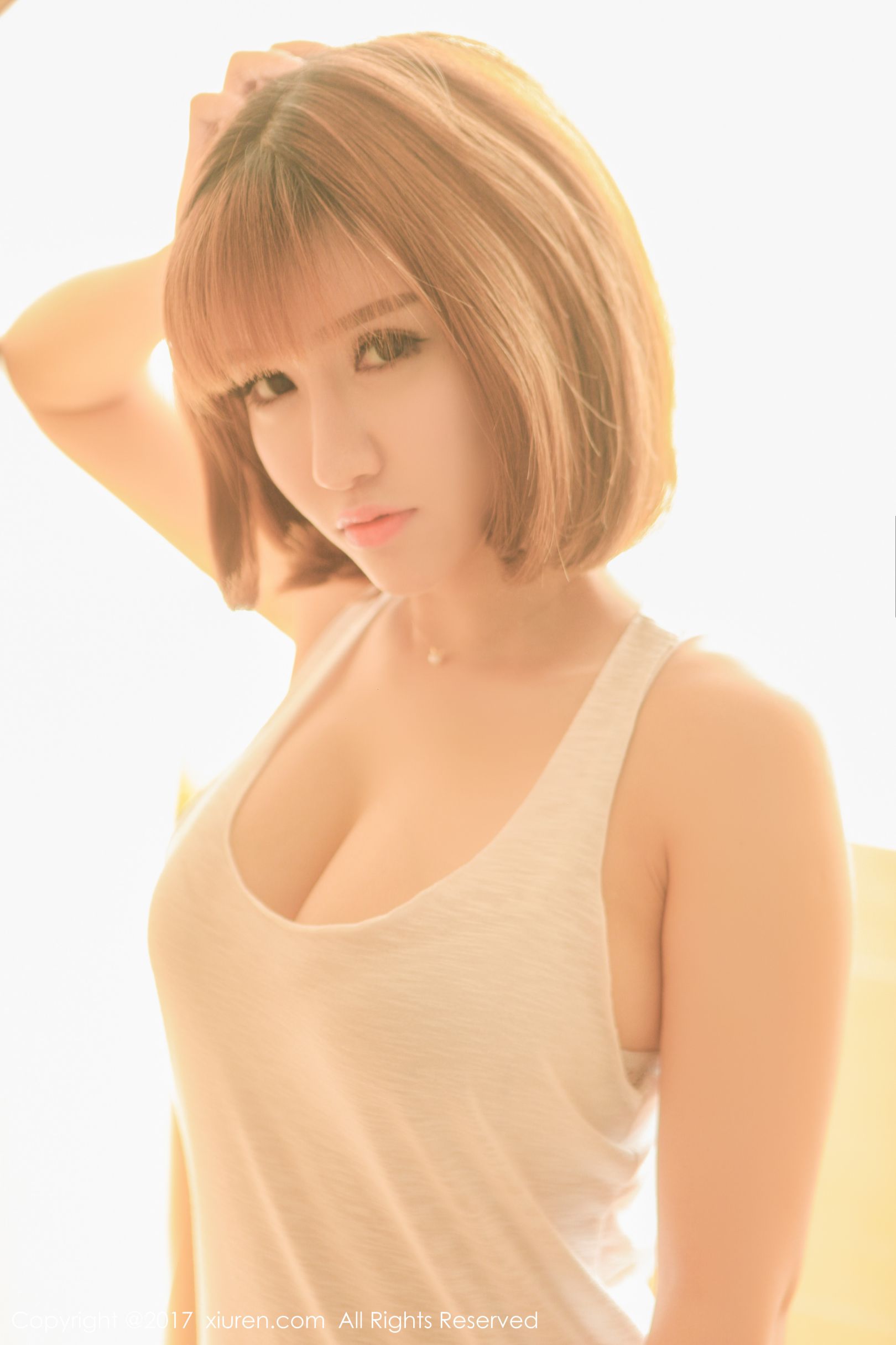 [XiuRen秀人网] No.722 K8傲娇萌萌Vivian - COS超级索尼子与梦幻七彩裙子 写真图片[(第21页)