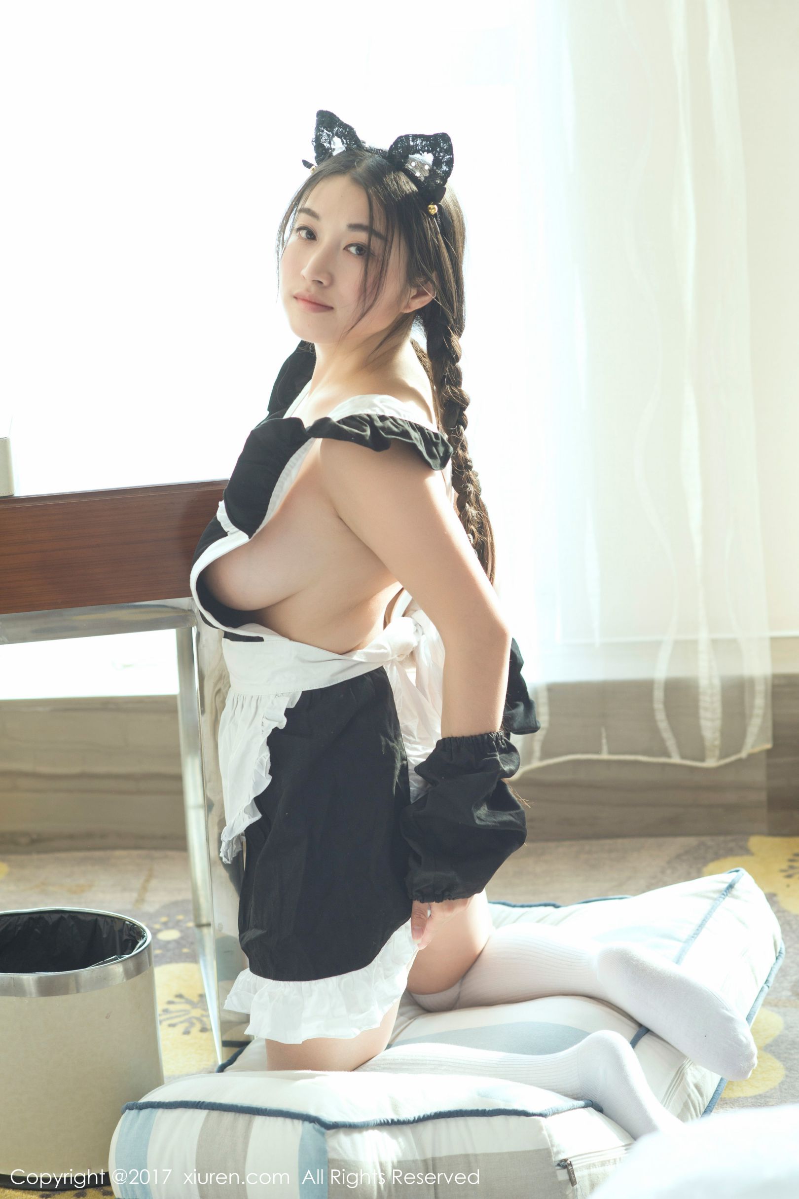 [XiuRen秀人网] No.732 盼盼已鸠 - 透明旗袍和日系女仆装 写真图片[63](第15页)