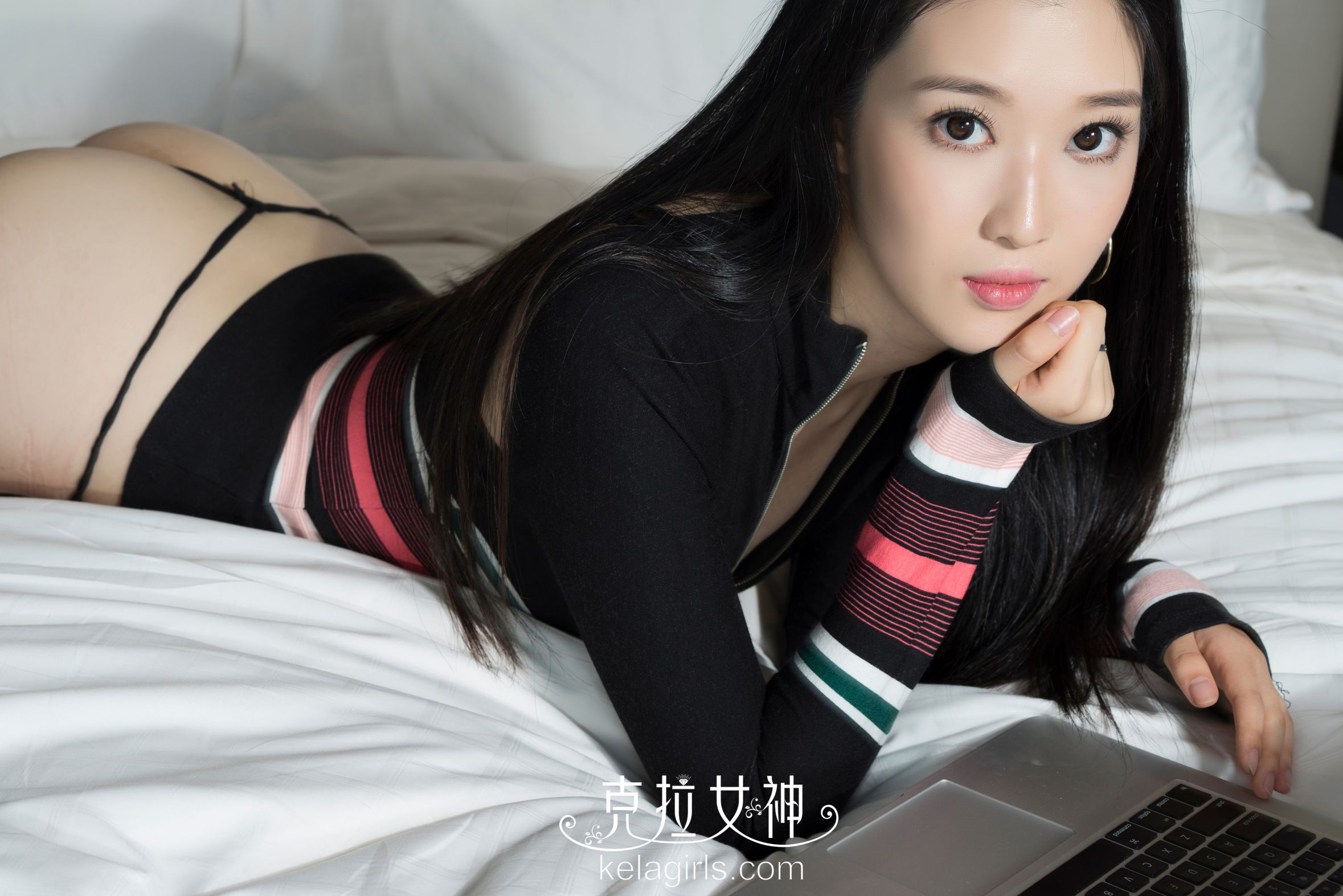 [KeLaGirls克拉女神] VIP专辑 思茹《媚眼含秋波》 写真图片[26](第6页)