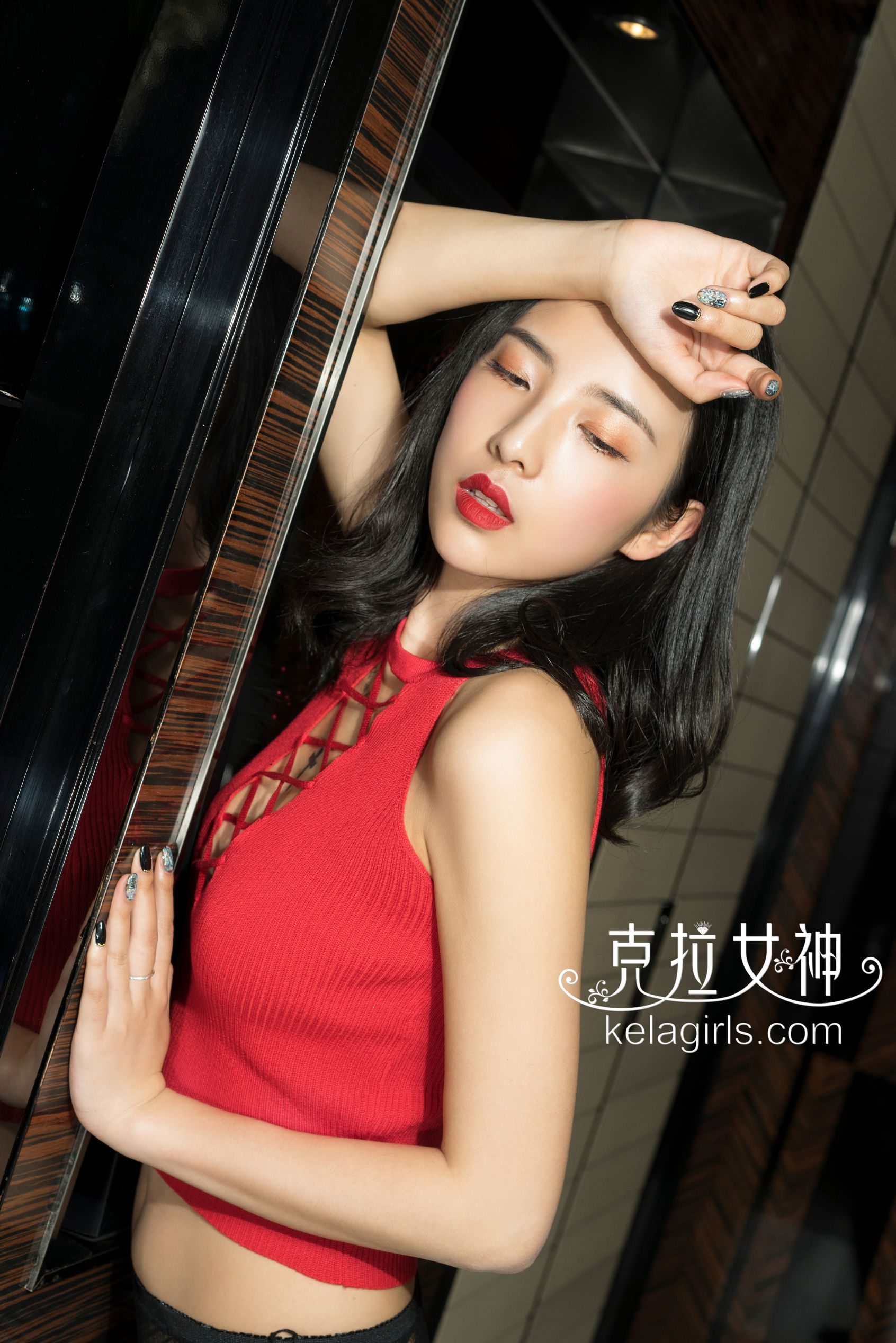[KeLaGirls克拉女神] VIP专辑 凌雪《缠丝绕网》写真图片[24](第15页)