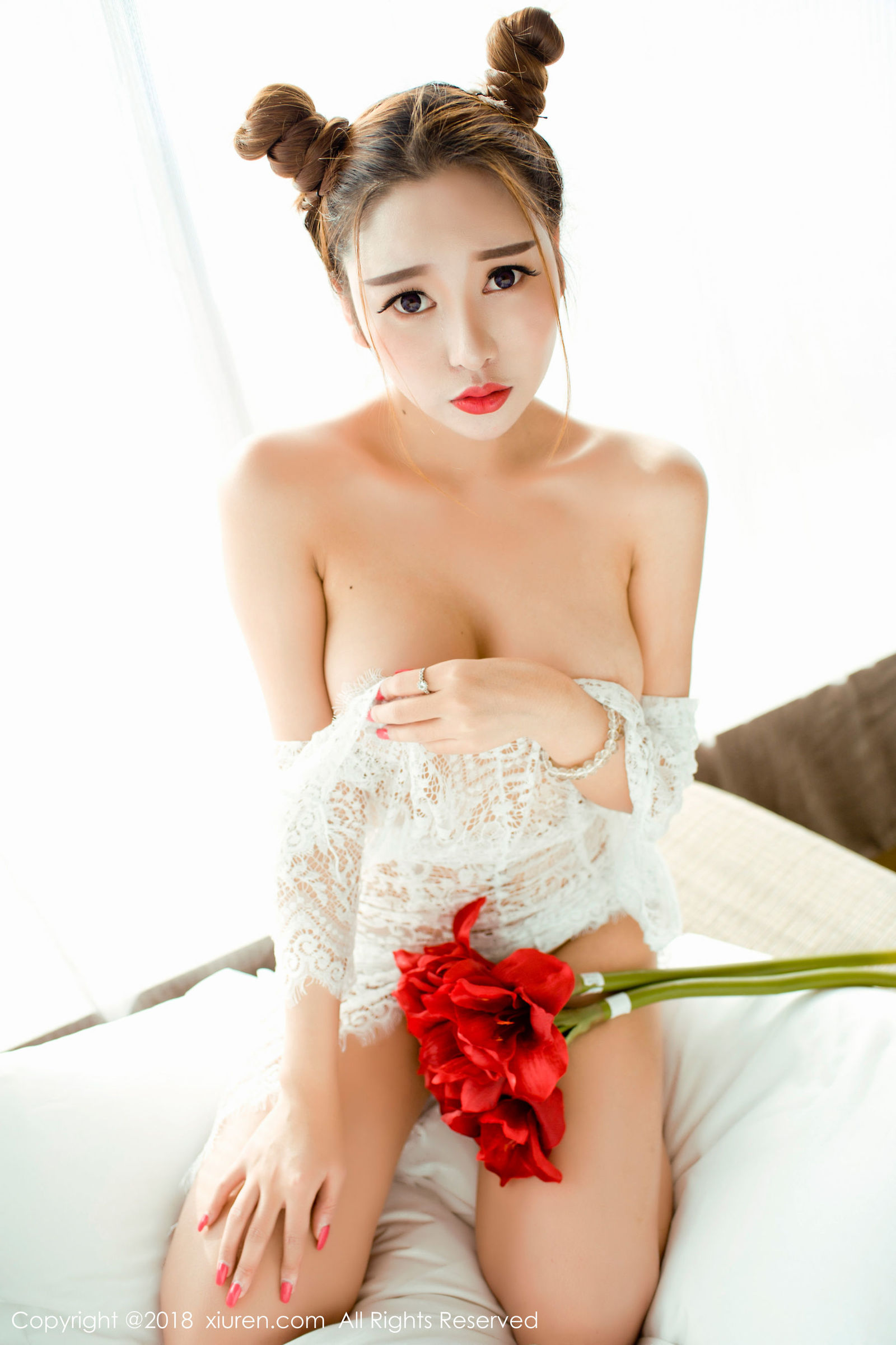 [XIUREN秀人网] No.985 E罩杯巨乳美女@李梓熙最新写真[45](第16页)