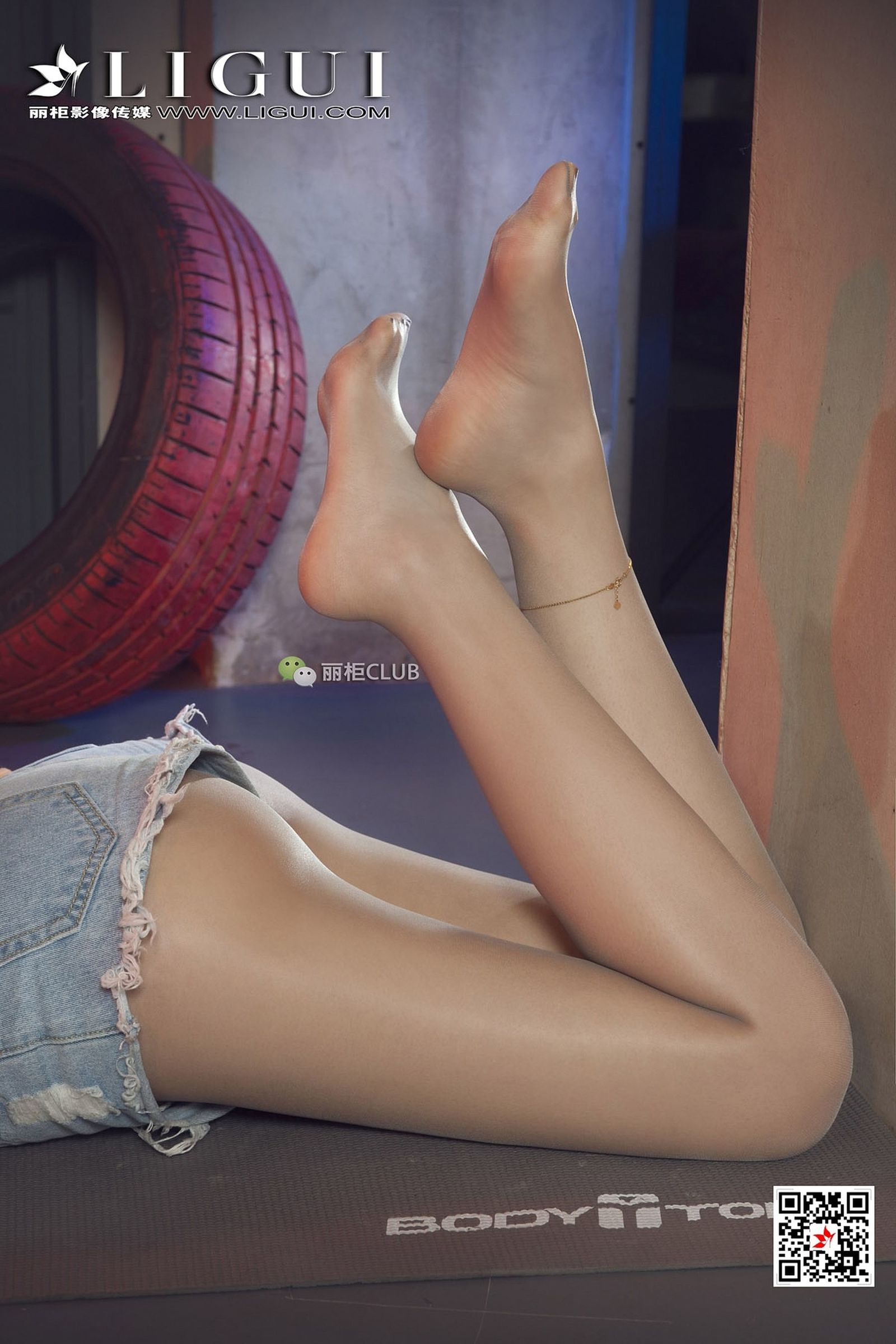 [LIGUI丽柜] 2018-04-10 腿模筱筱 丝袜美腿玉足写真[59](第34页)