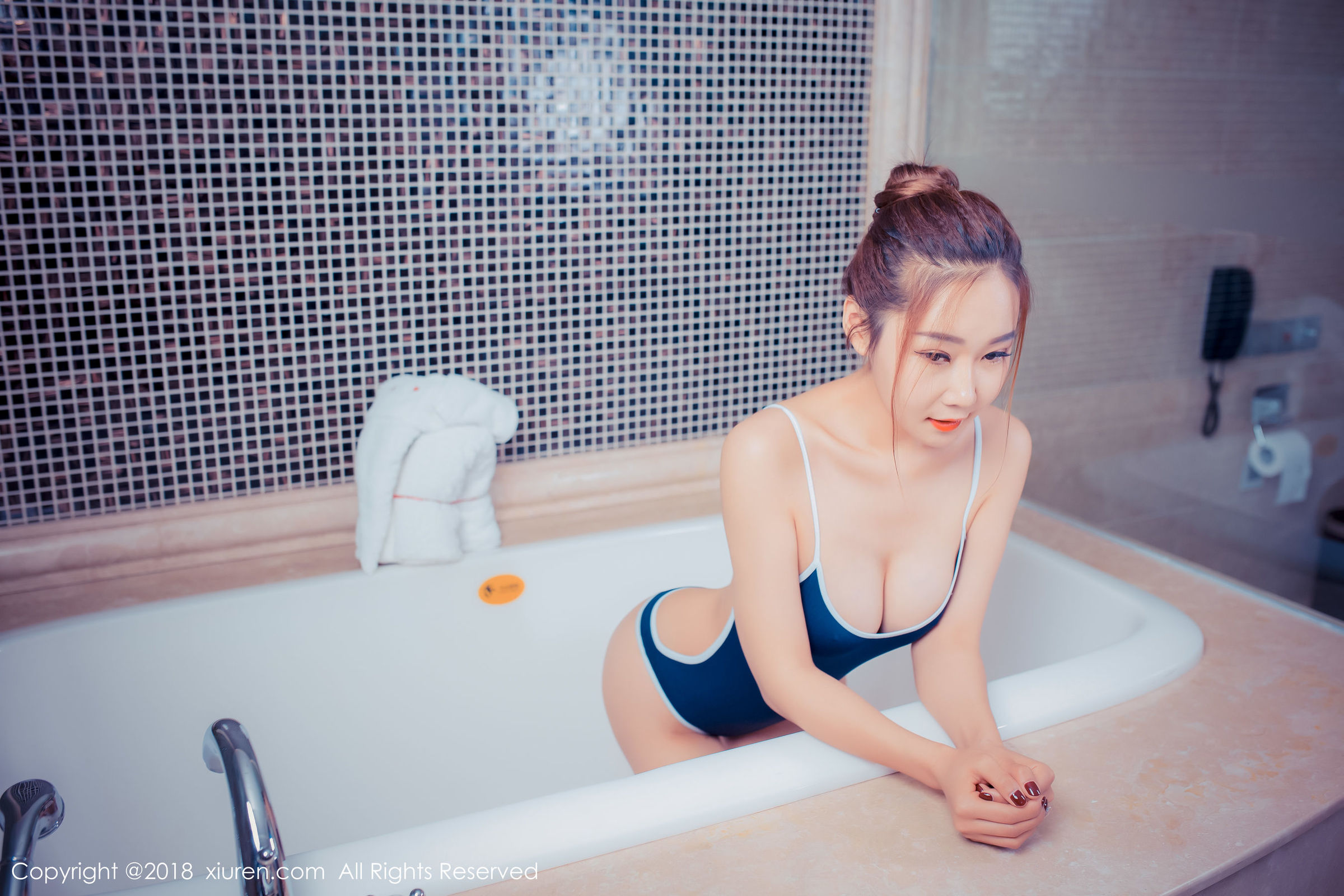 [XIUREN秀人] No.951 棉花糖candy - 浴室死库水人体写真[58](第16页)