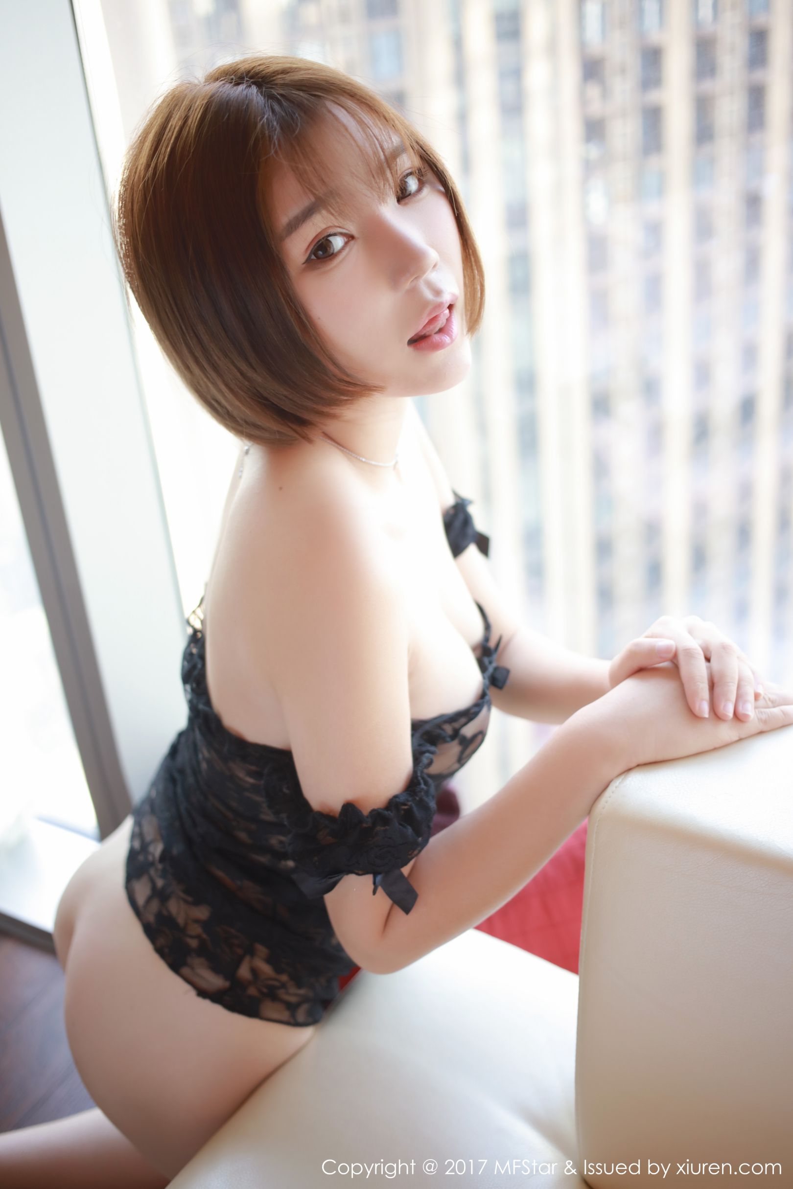 [MFStar模范学院] Vol.089 冷不丁 - 性感寸衫与蕾丝诱惑写真图片[44](第42页)