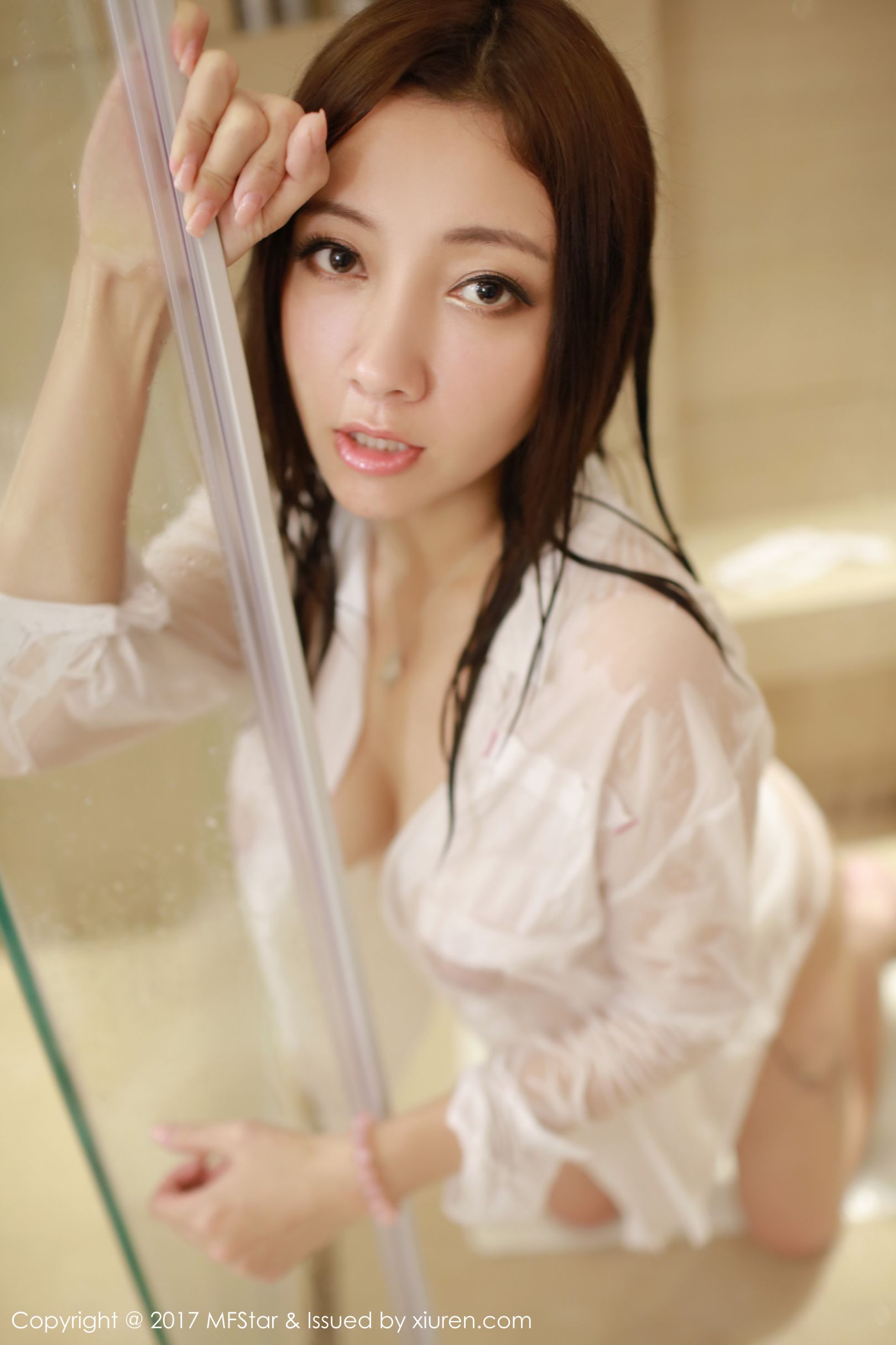 [MFStar模范学院] Vol.086 松果儿Victoria - 浴室湿身大尺度写真图片[32](第21页)