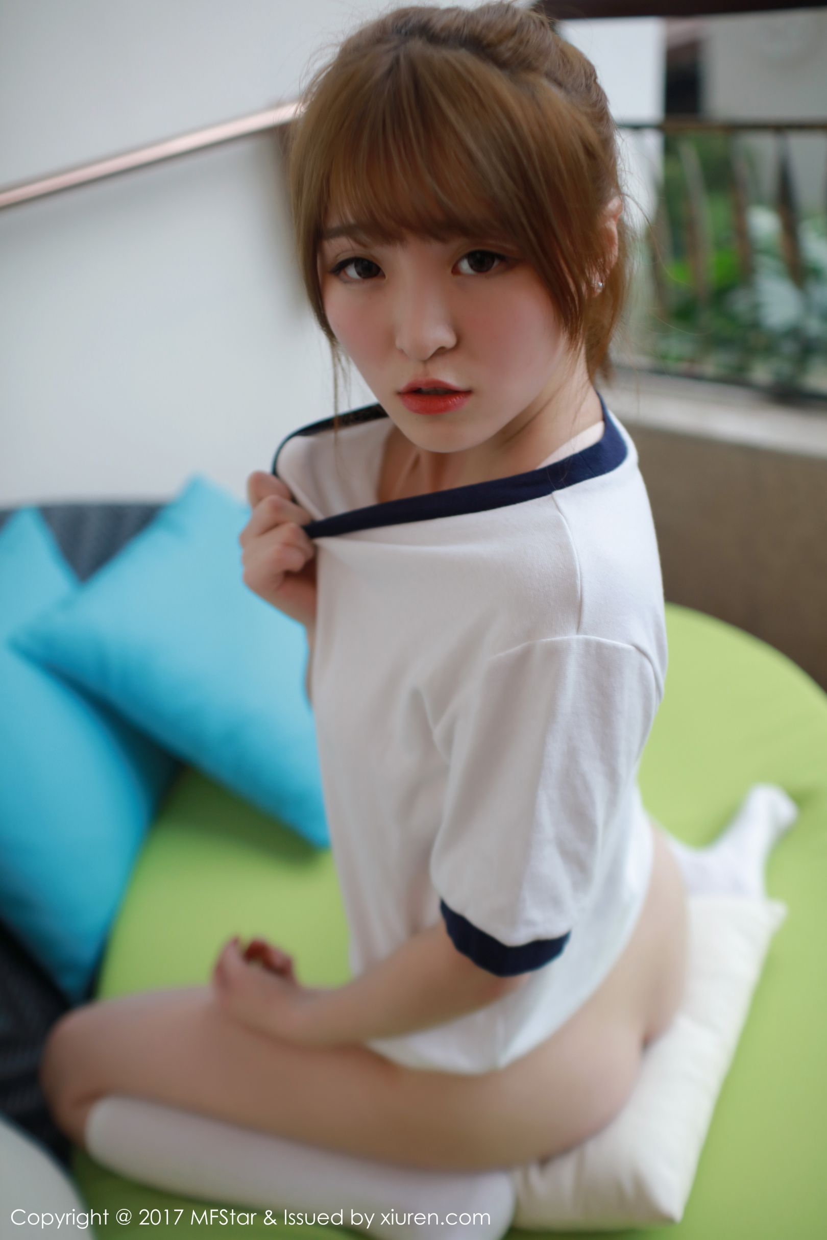 [MFStar模范学院] Vol.090 伊小七MoMo - 运动服装扮+眼镜OL 写真图片[39](第34页)